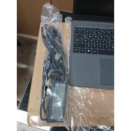 HP NB B2NC5ES 250 G10 i5-1334U 16GB 512GB SSD 15.6 FDOS