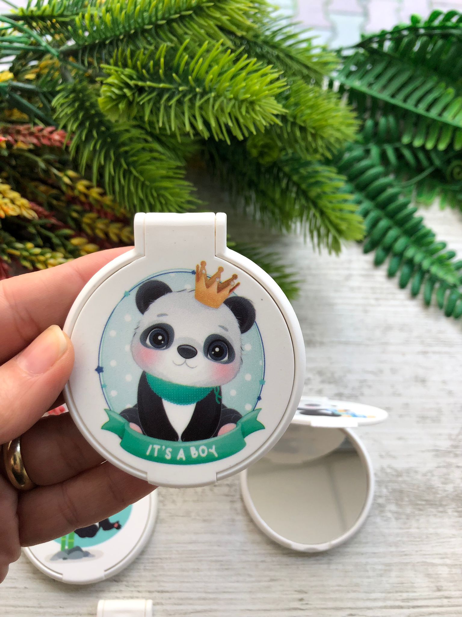 PANDA TEMALI YUVARLAK PLEKSİ AYNA