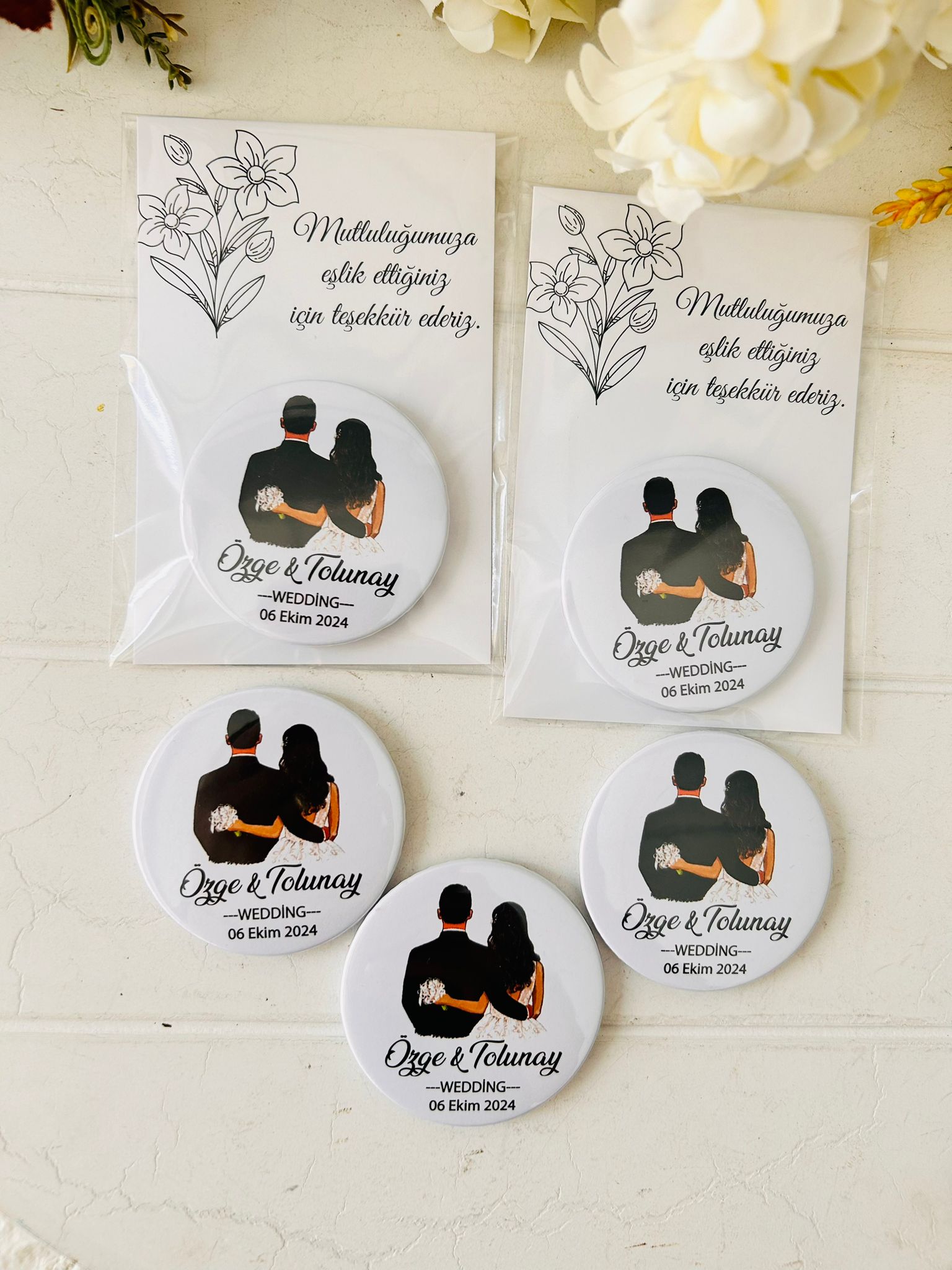 Gelin ve Damat Temalı Buton  Açacaklı Magnet