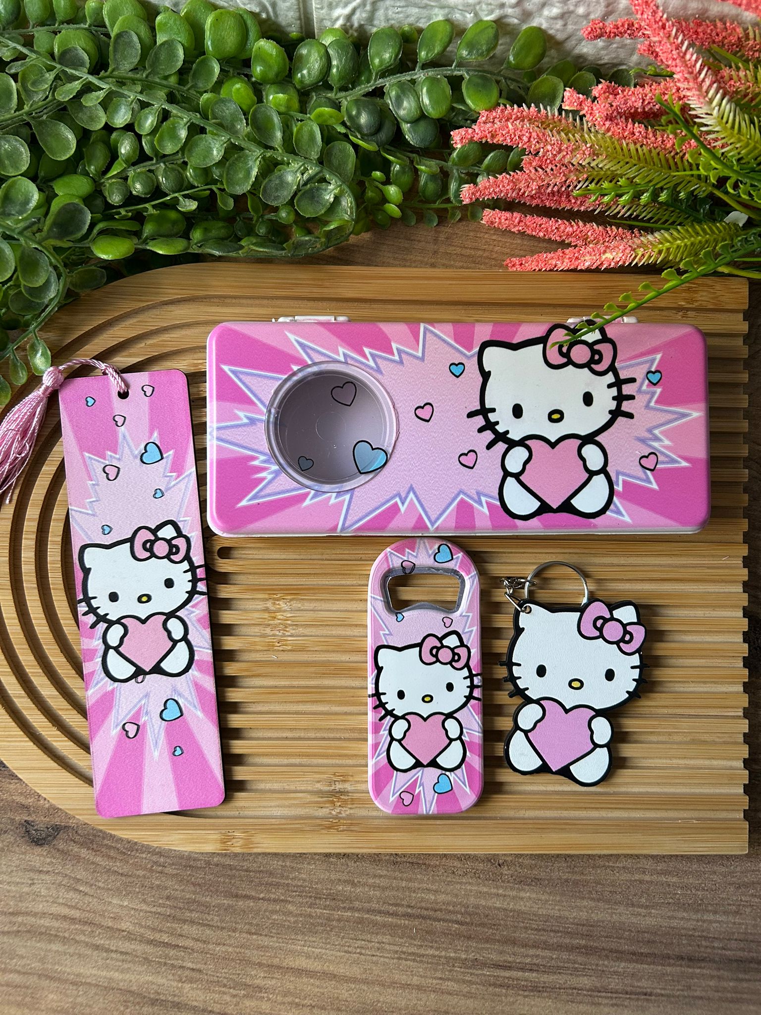 HELLO KİTTY 4 LÜ SET