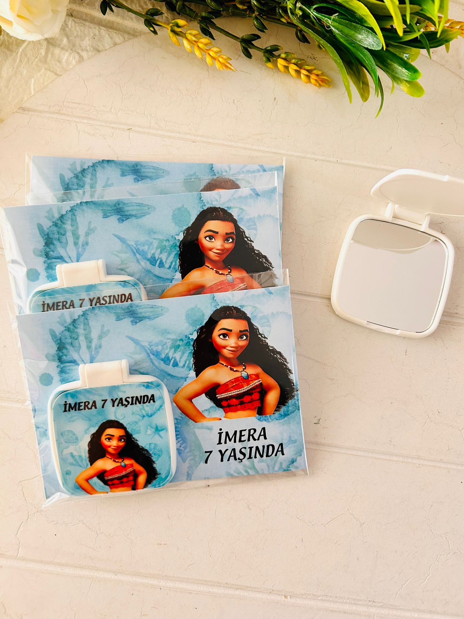 Moana Temalı Kare Pleksi Ayna