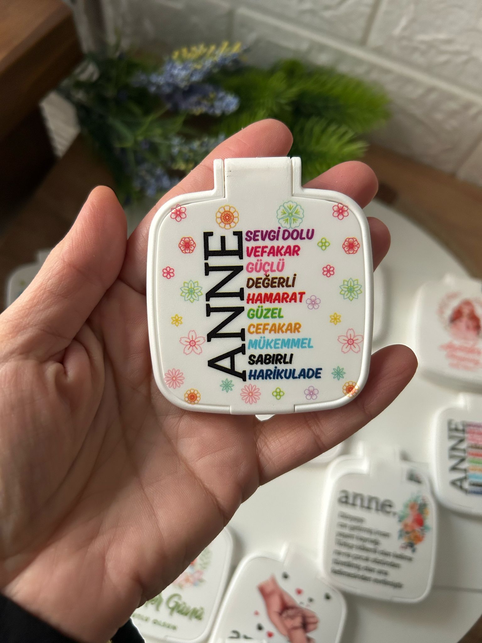 Anneler Günü -Kadın Temalı Kare Ayna