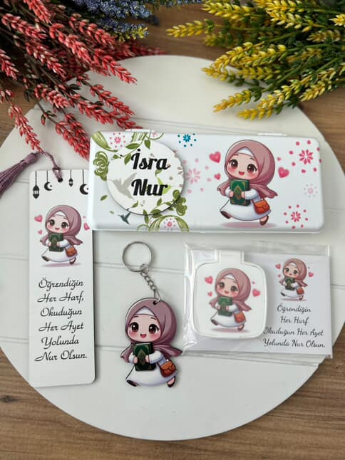 KIZ -KUR'AN OKUYORUM  KALEMLİK SET