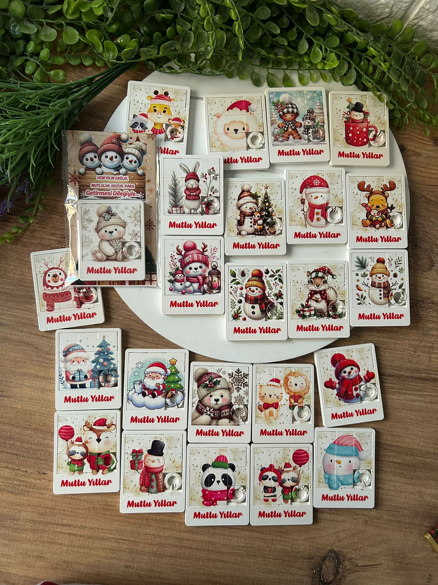 Yeni Yıl Temalı Puzzle ( Desenler stok durumuna göre karışık yollanır)