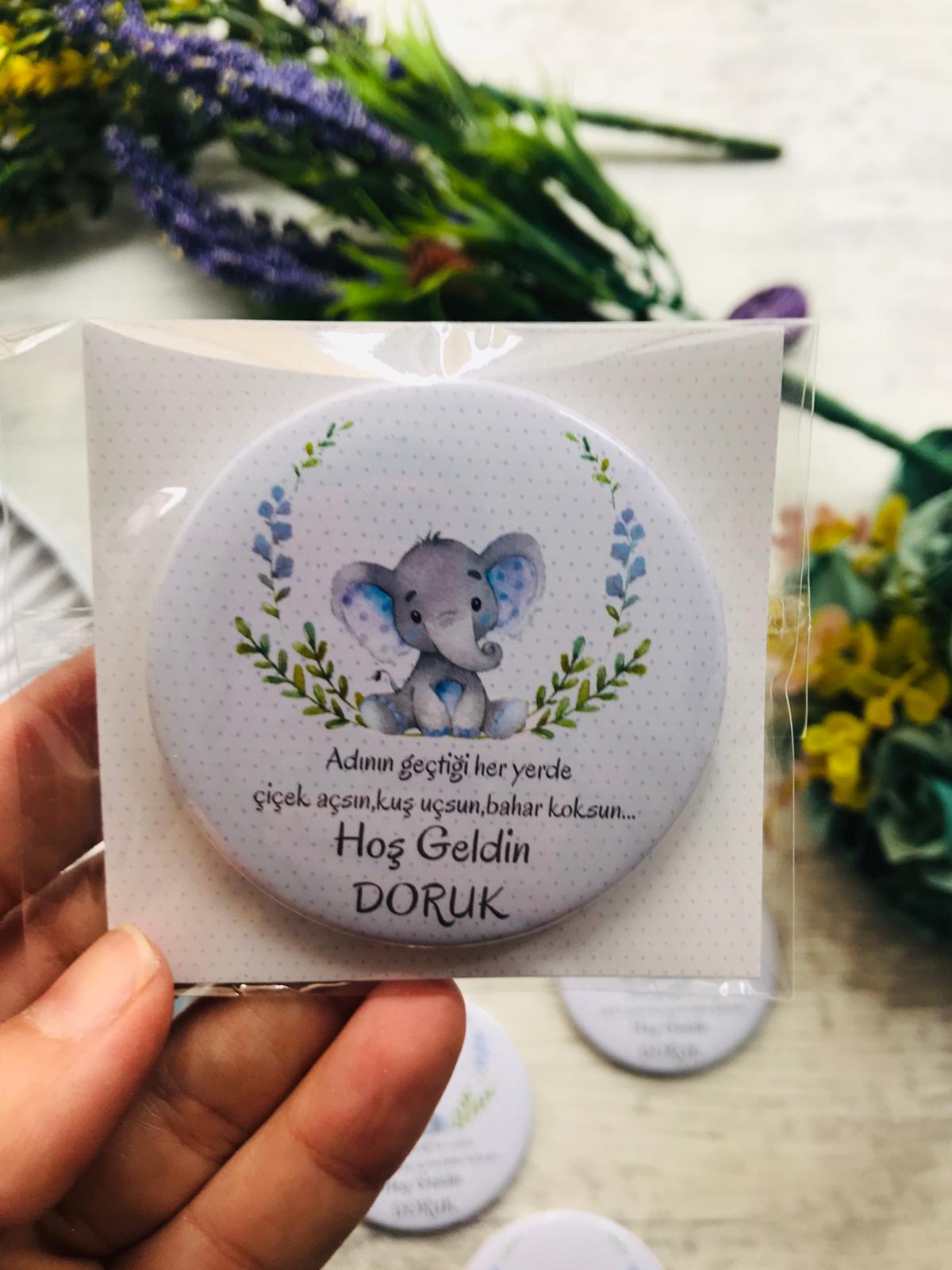 Erkek Çocuk Yavru Fil Temalı Açacaklı Magnet