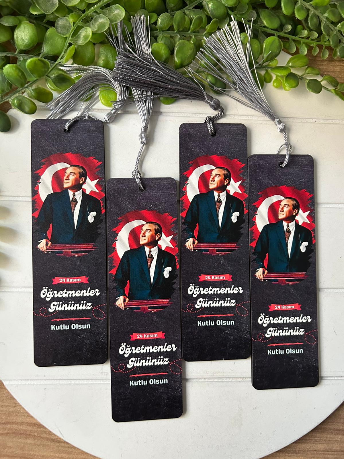 Öğretmenler Günü  Atatürk Ahşap Kitap Ayracı