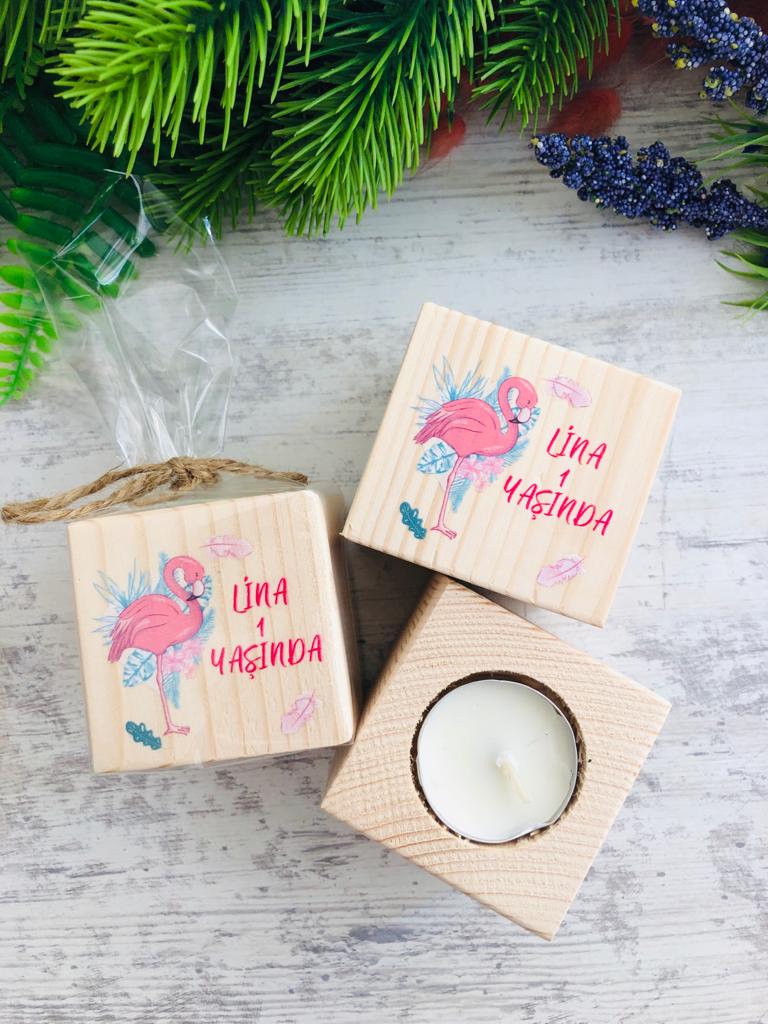 Flamingo  Temalı Ahşap Mumluk