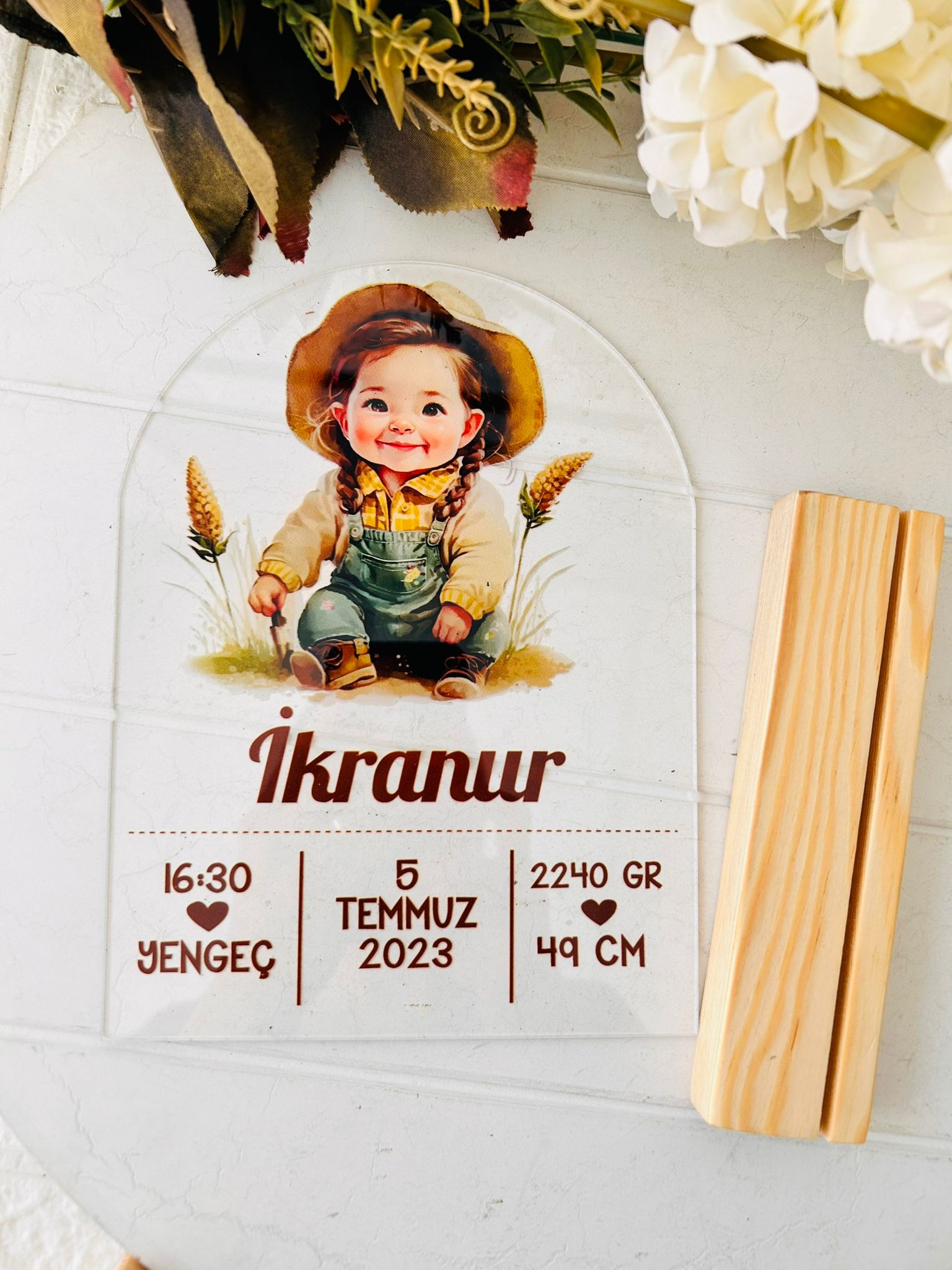 Masa Üstü Pleksi  Stant Şirin Kız Creative