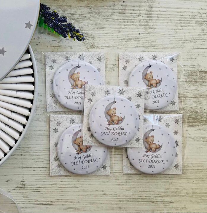Buton Açacak Magnet Balon Tutan Fil Temalı