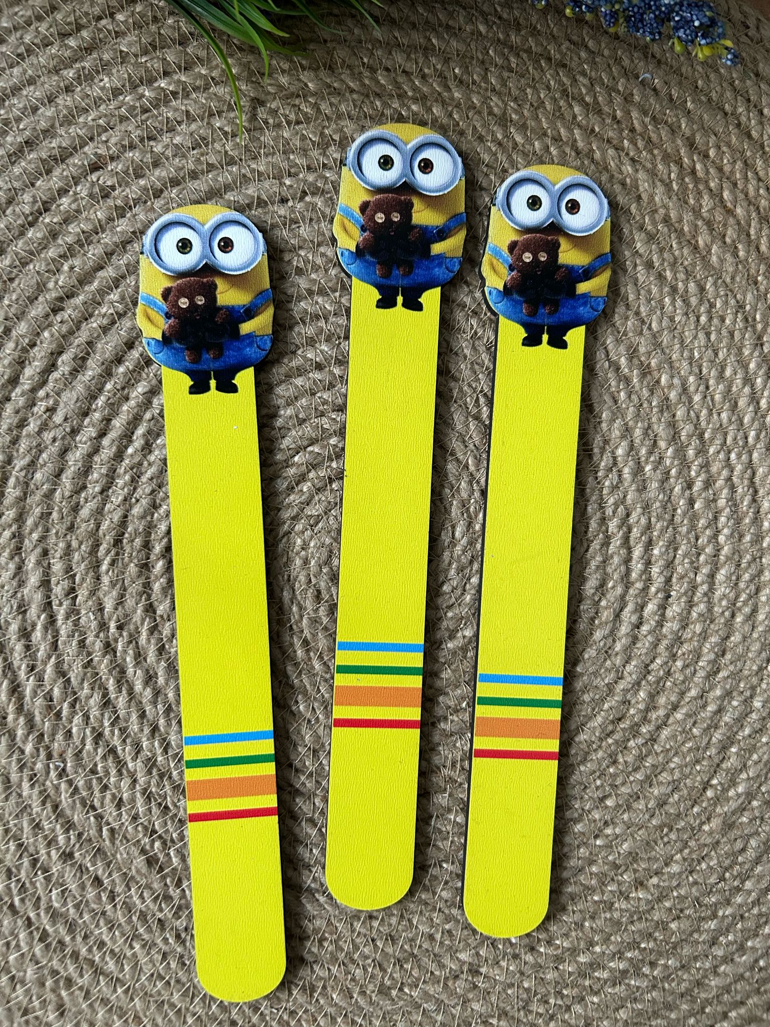 Ahşap Kitap Ayraçları -Minions Temalı