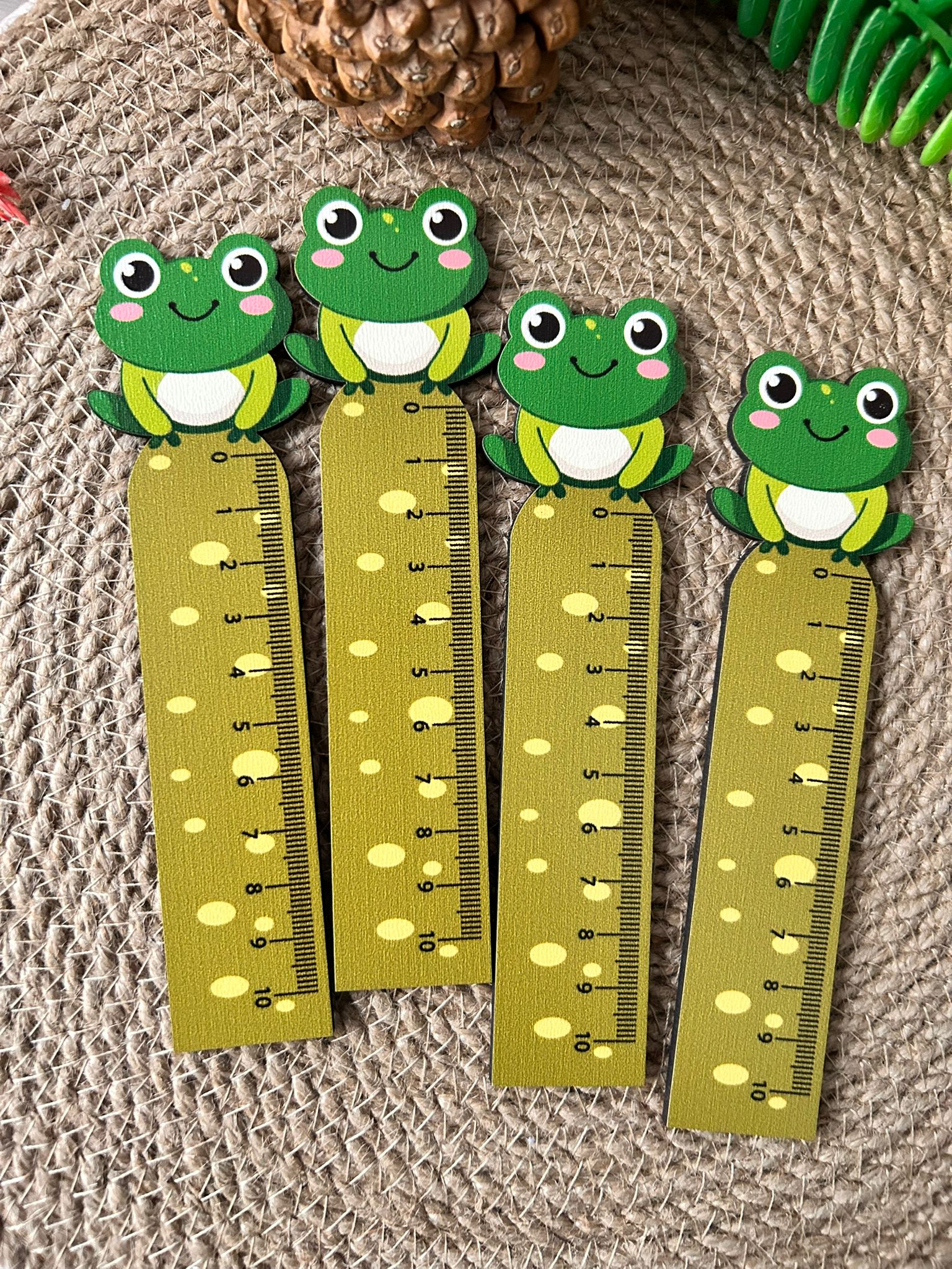 10 cm Ahşap Cetvel Kurbağa Temalı