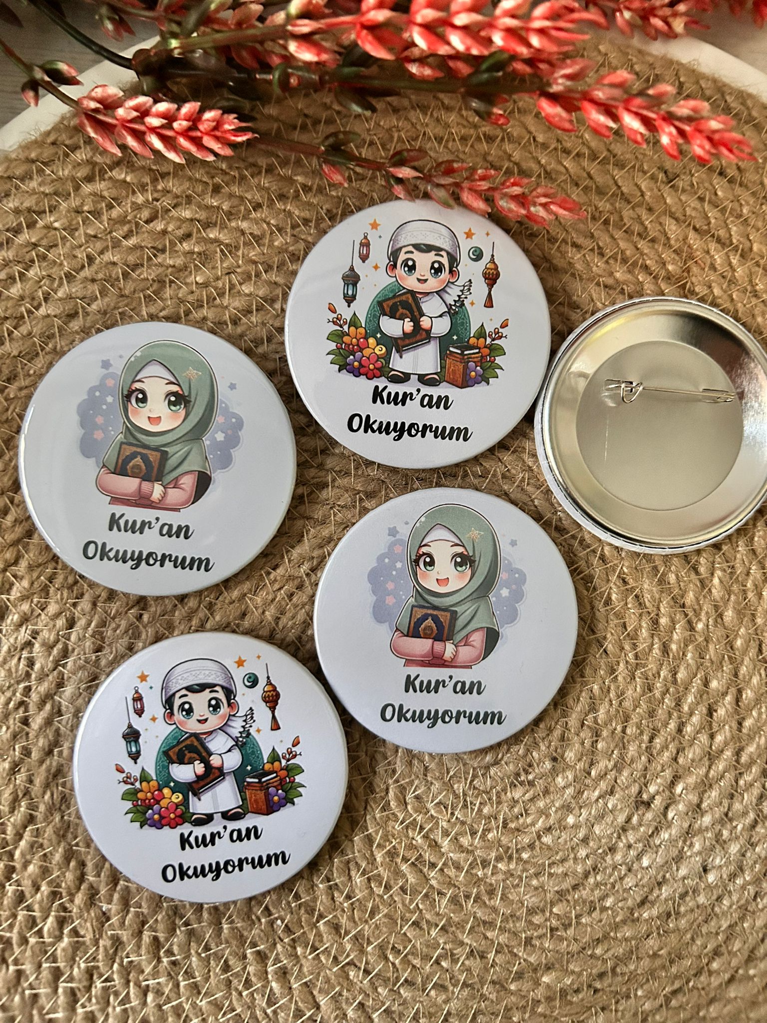 KURAN OKUYORUM TEMALI  İĞNELİ ROZET