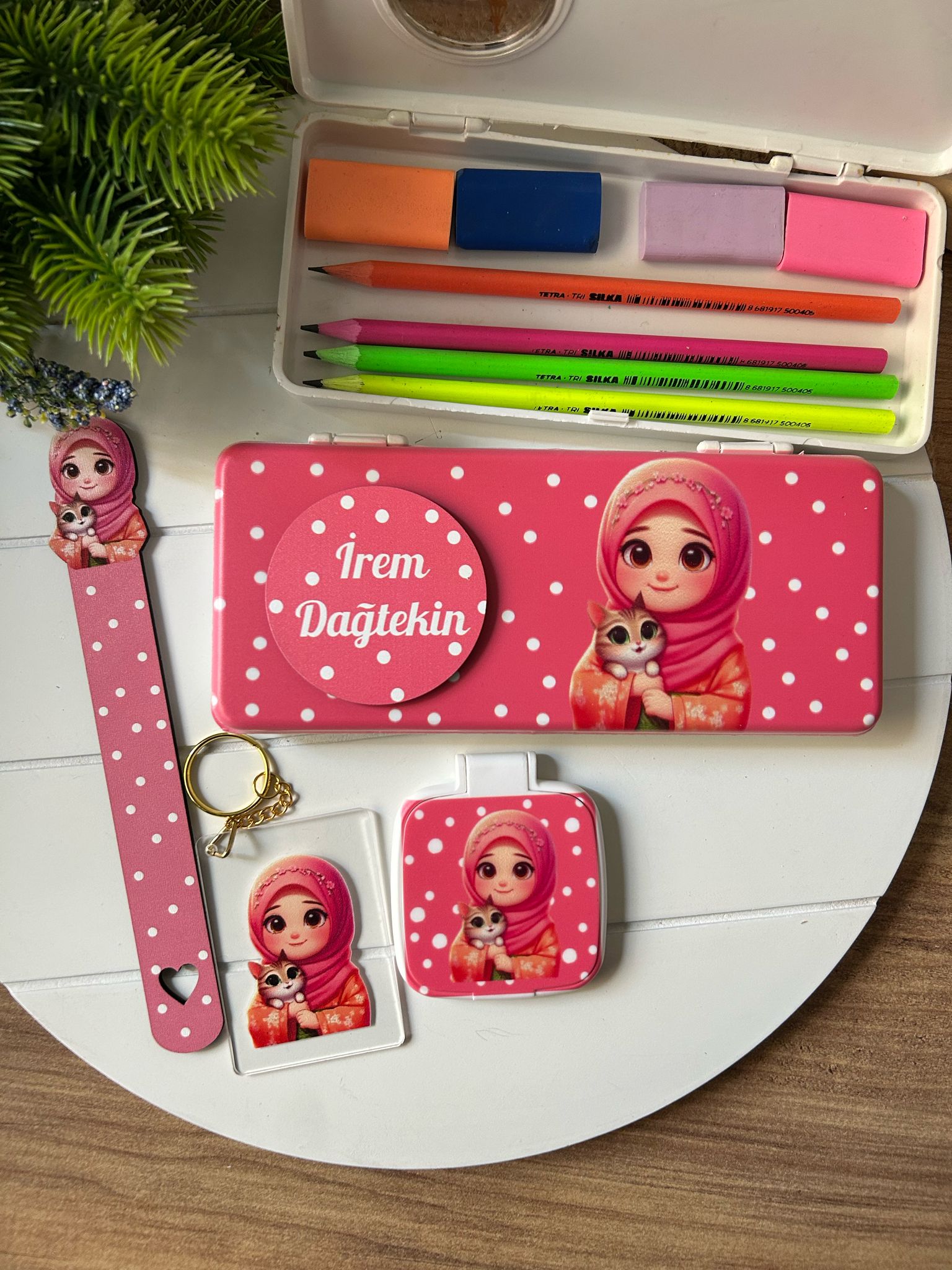 KIZ-KUR'AN OKUYORUM KALEMLİK SET