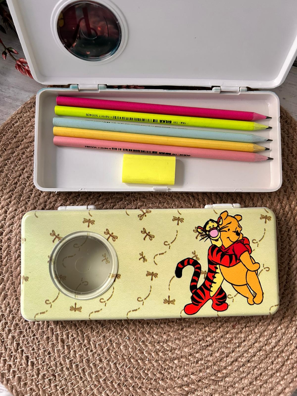 WİNNİE THE POOH TEMALI PLASTİK  KALEMLİK