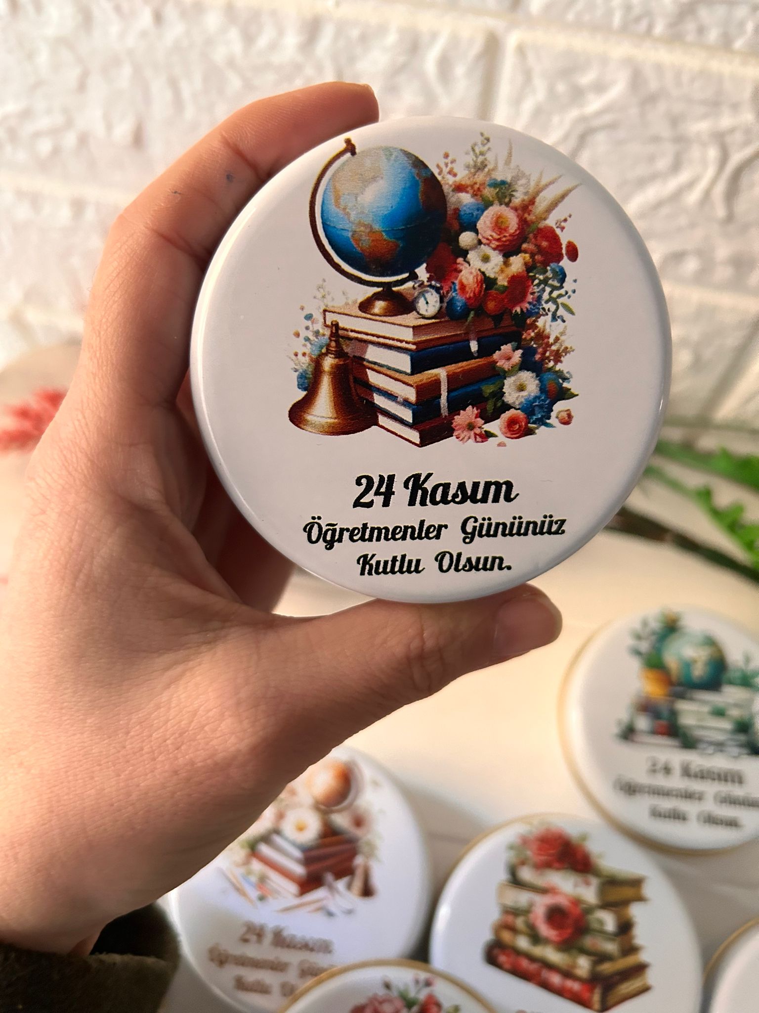 Öğretmenler Günü  Mumlu  Mini Metal Kutu