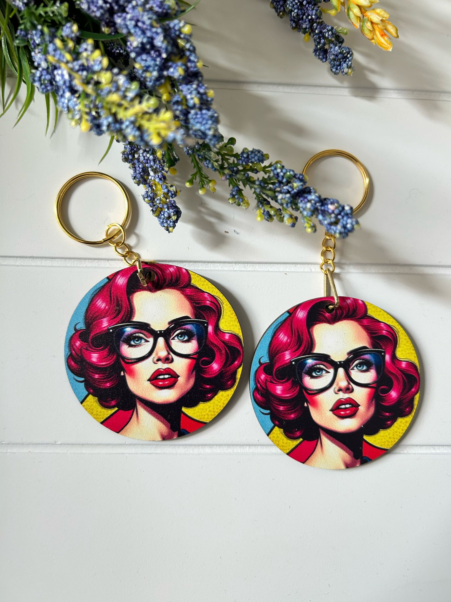 Anne-Kadın-Kız Pop Art  Temalı Ahşap Anahtarlık