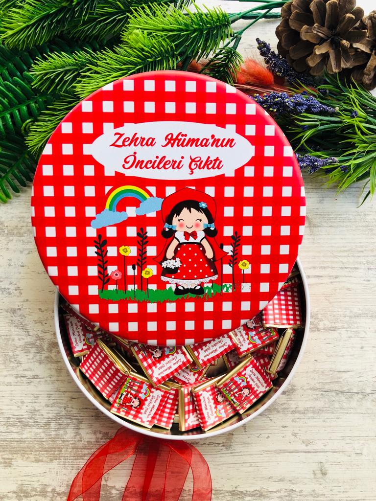 KIRMIZI BAŞLIKLI KIZ TEMALI ÇİKOLATA KUTUSU