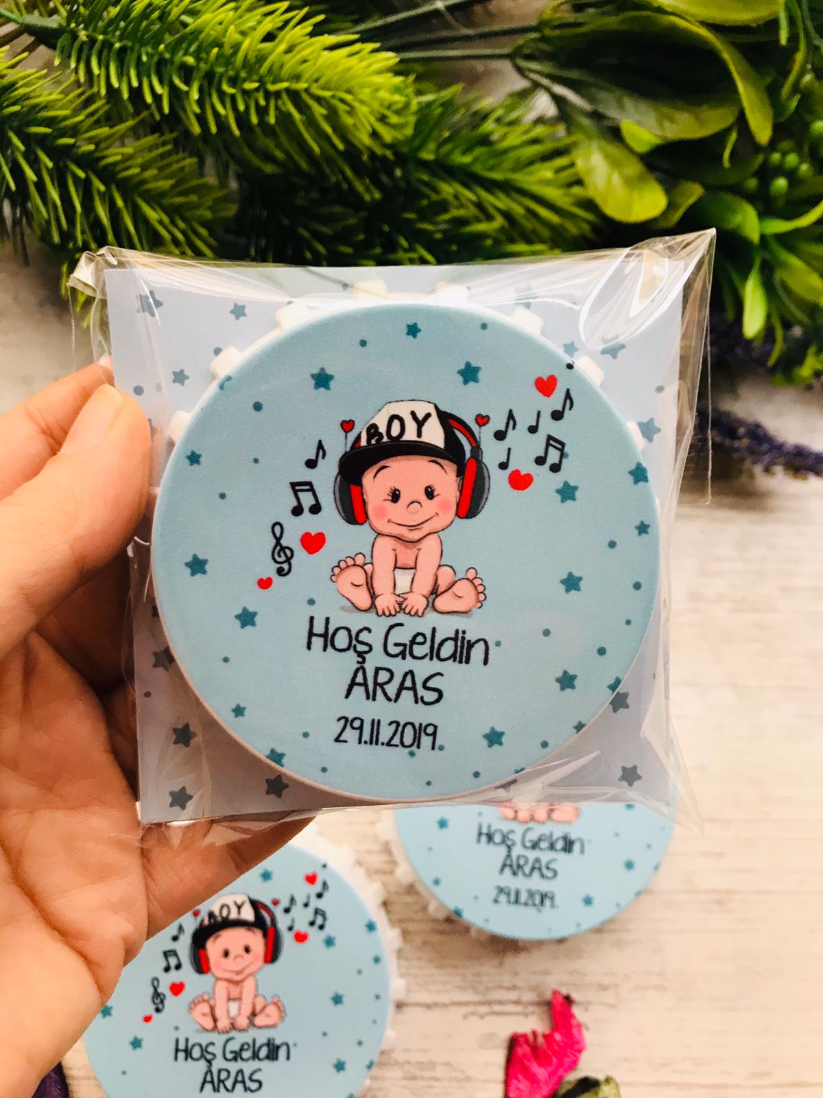 KAPAK AÇACAK MAGNET MÜZİK DİNLEYEN BEBEK TEMALI