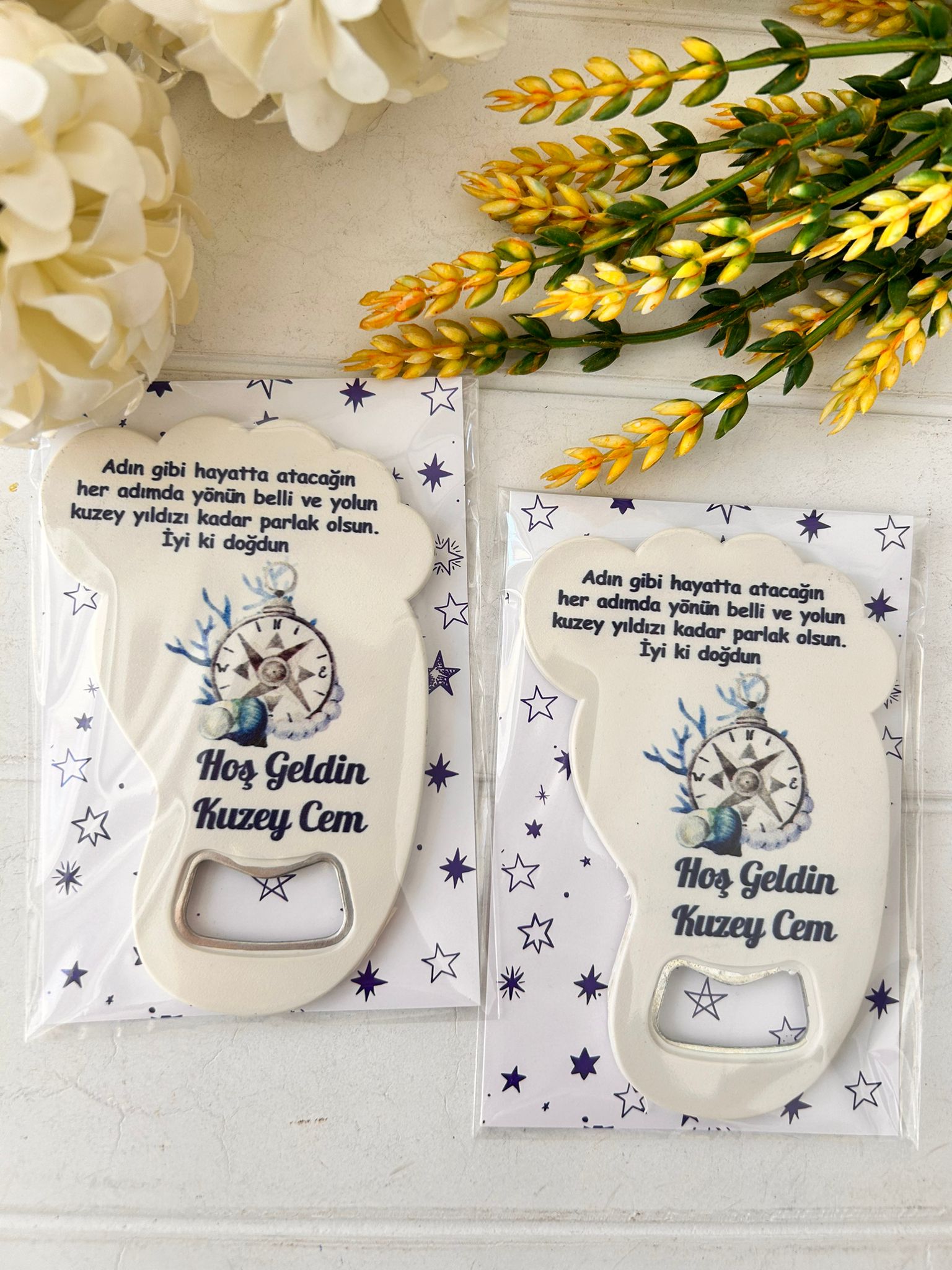 Ayak İzi Açacaklı Magnet  Pusula