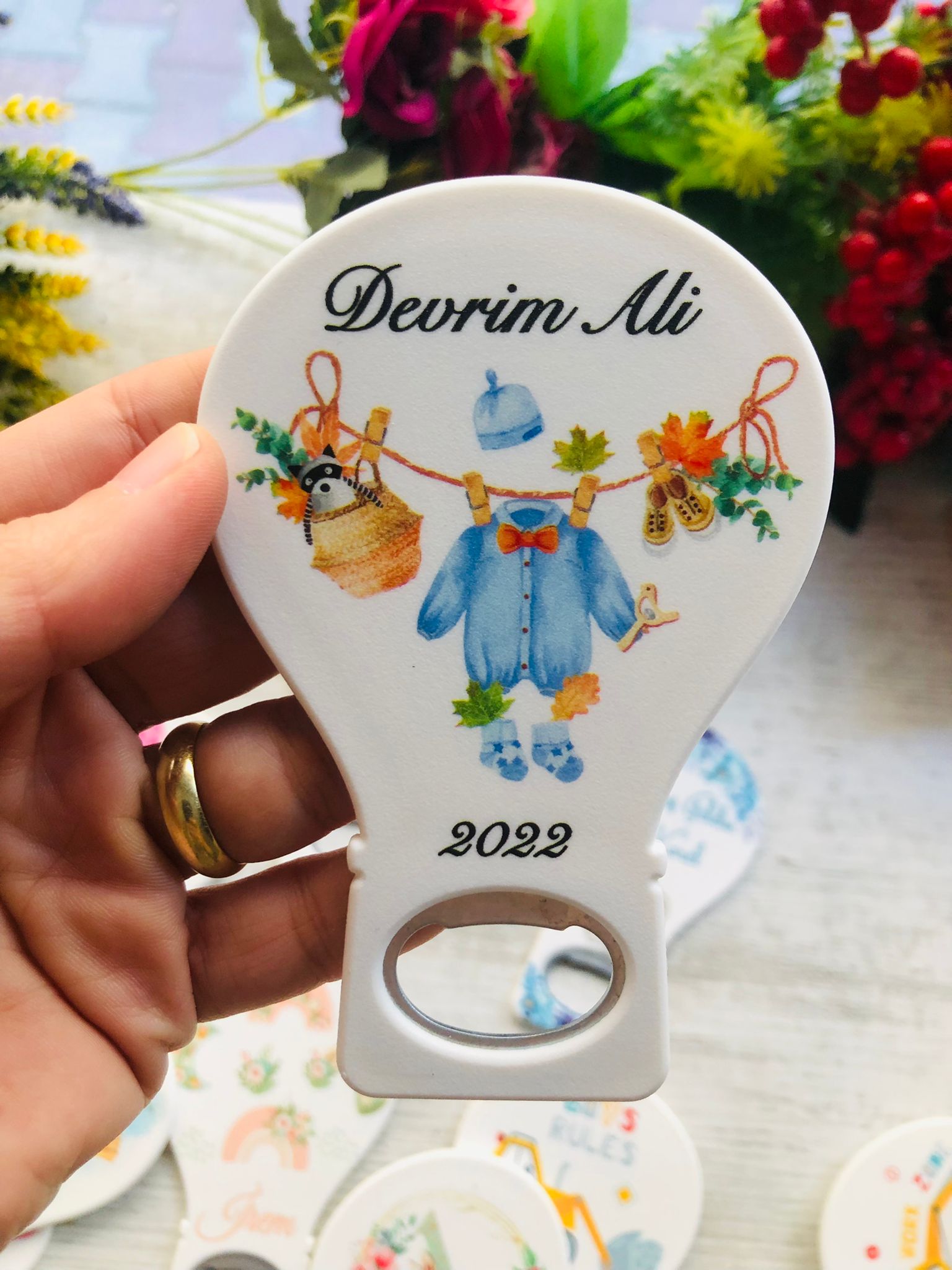 Bebek Elbise Temalı Balon Açacak Magnet