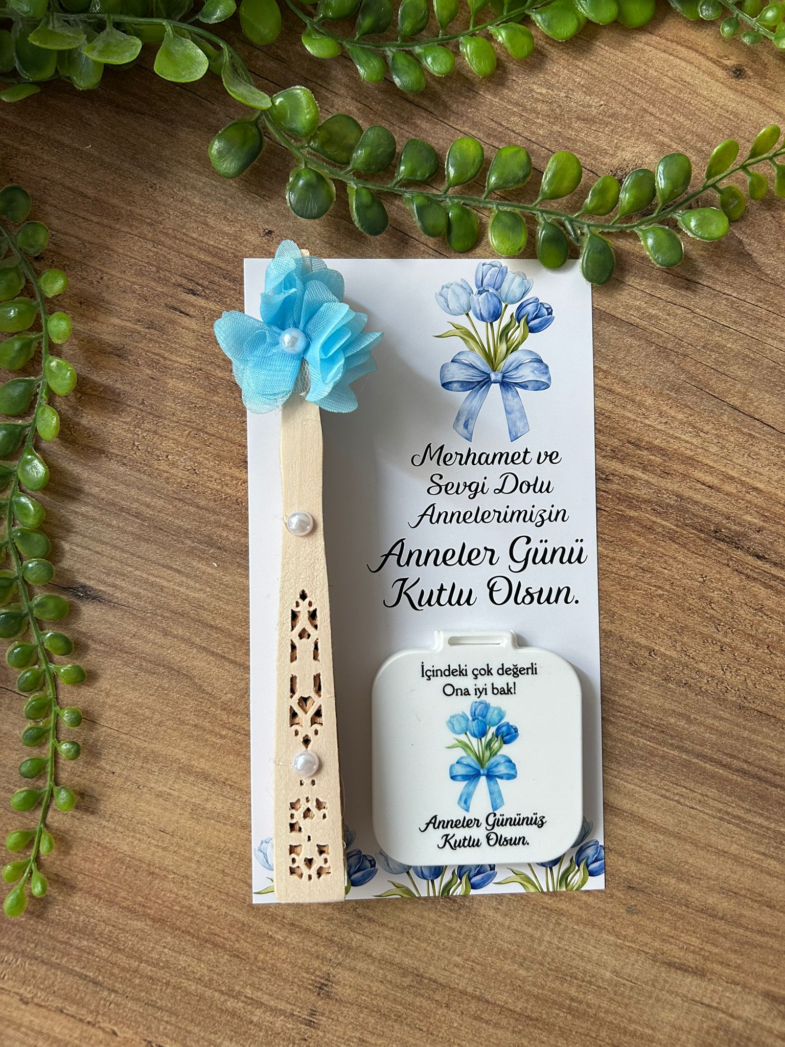 Anneye Özel  Yelpaze ve Cep Aynası