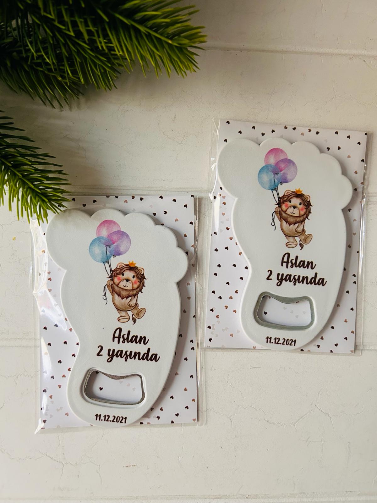 Ayak İzi Açacaklı Magnet Aslan Temalı