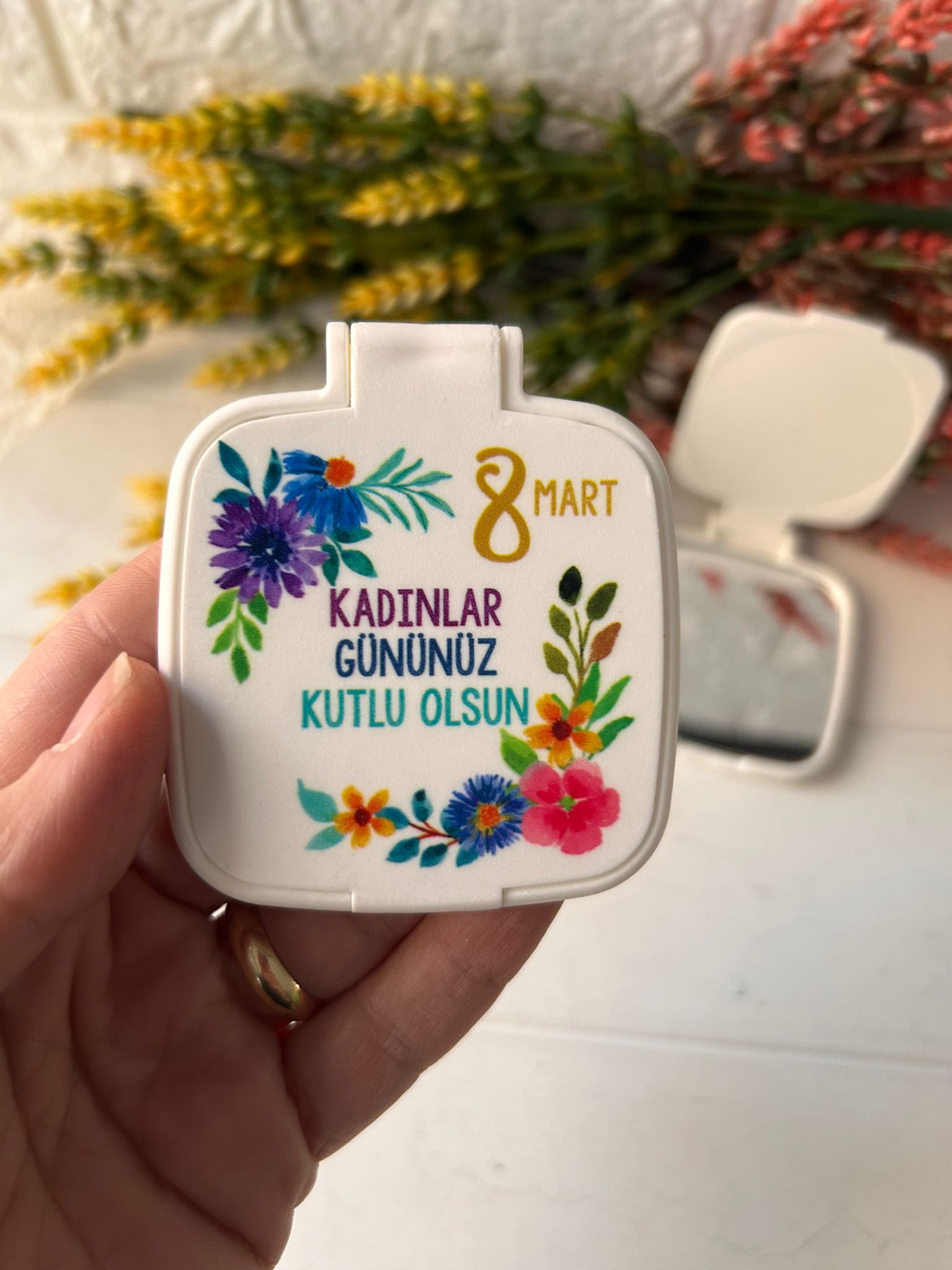 Kadınlar -Anneler Günü  Kare Pleksi Ayna