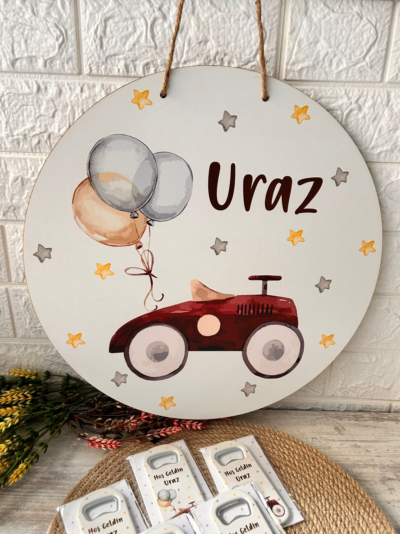 Araba Temalı 38 cm Ahşap Kapı Süsü