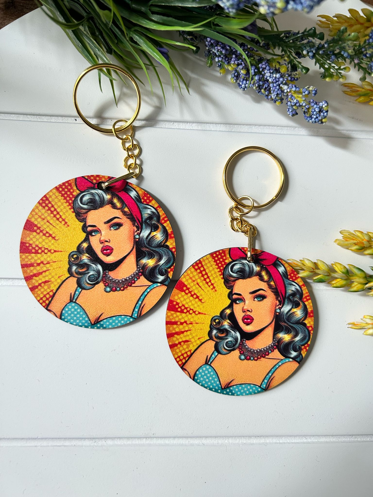 Anne-Kadın-Kız Pop Art  Temalı Ahşap Anahtarlık