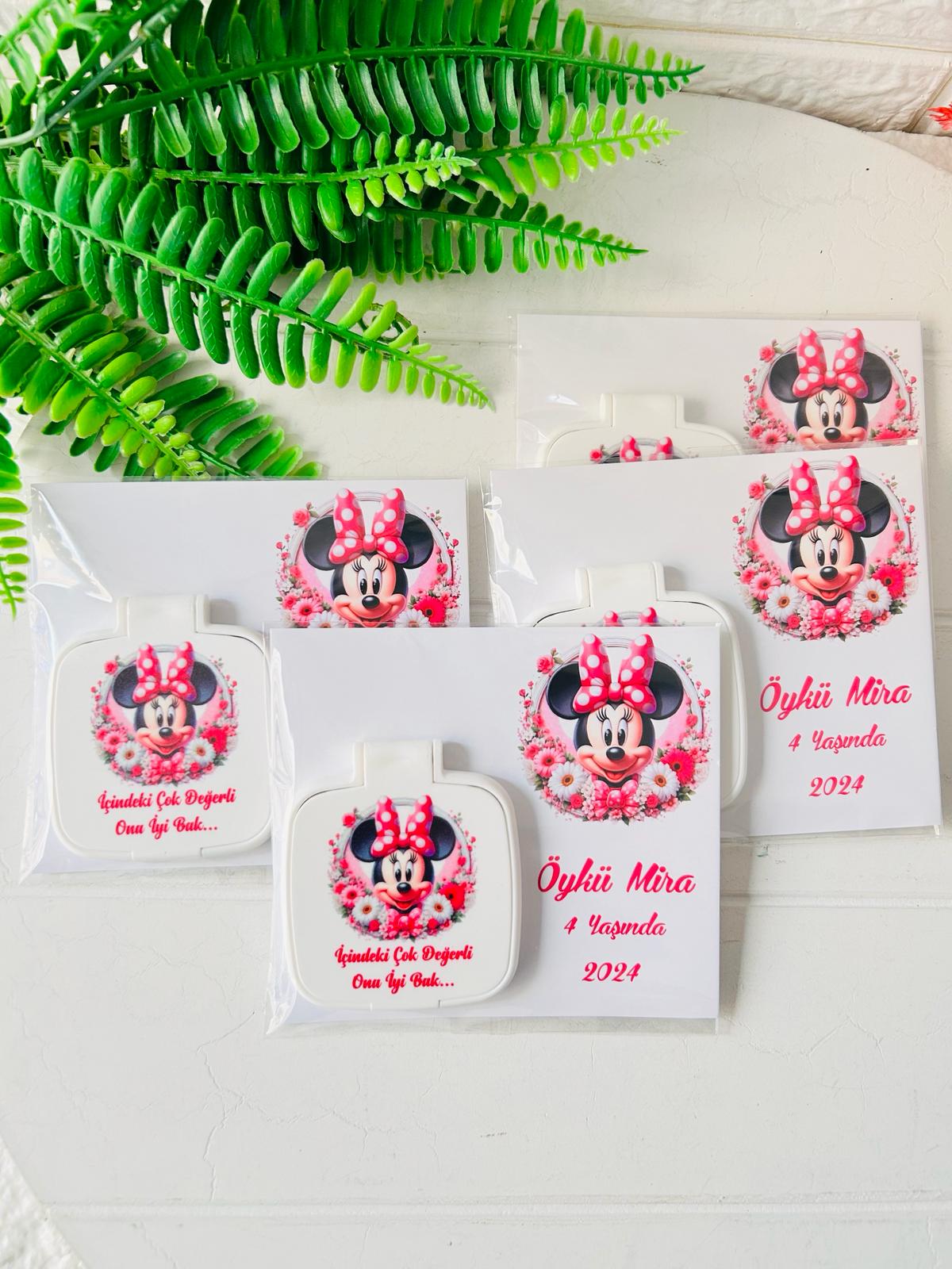 Minnie Mouse  Temalı Kare Pleksi Ayna