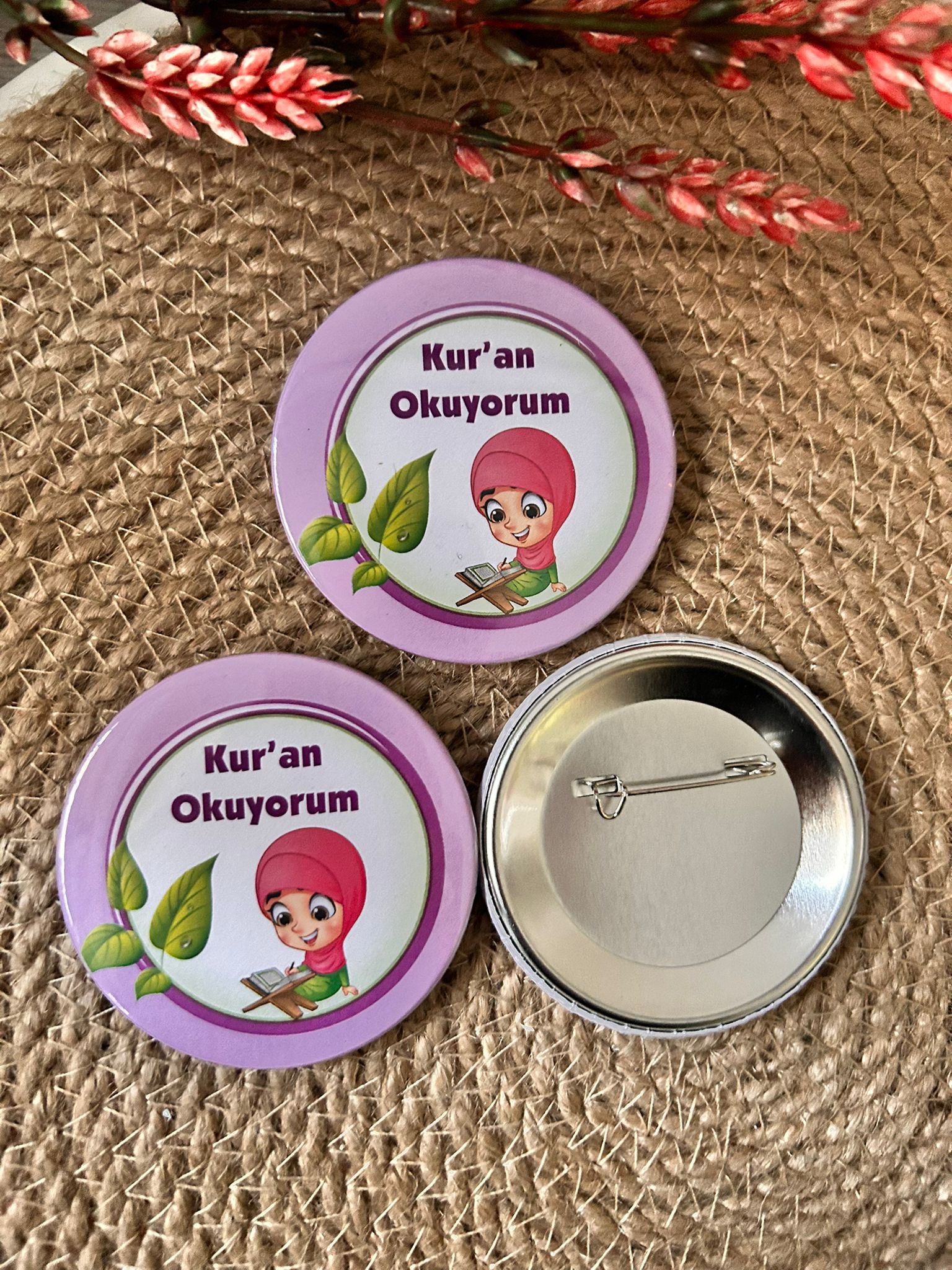 KURAN OKUYORUM TEMALI  İĞNELİ ROZET