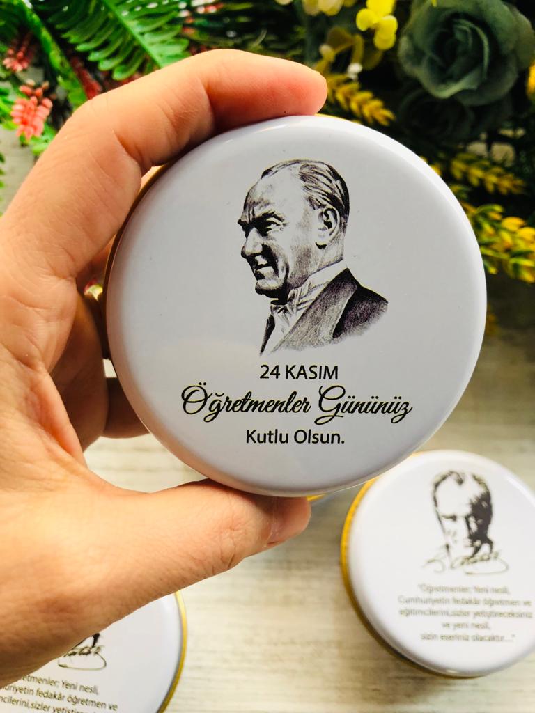 Öğretmenler Günü  Mumlu  Mini Metal Kutu