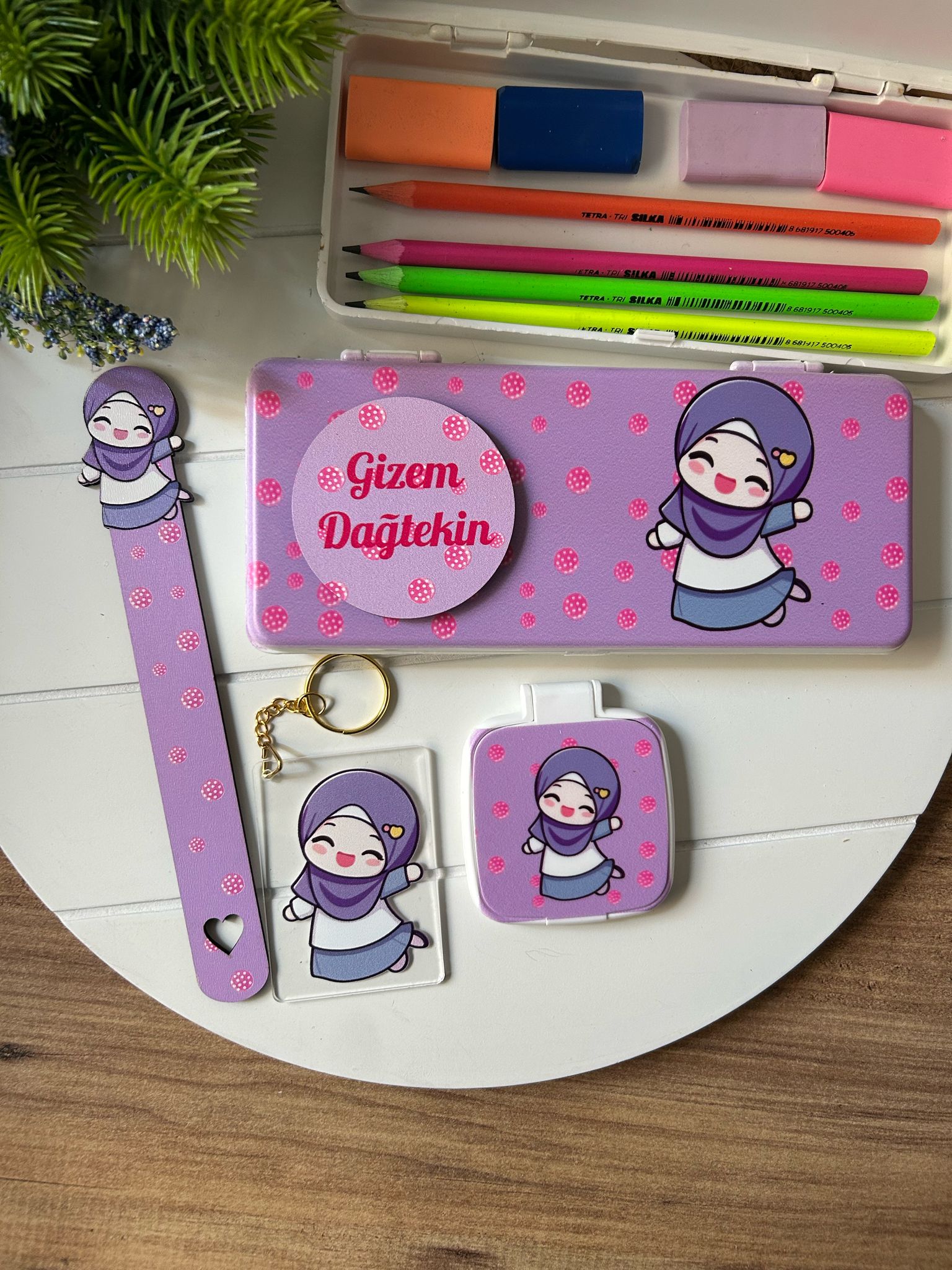 KIZ-KUR'AN OKUYORUM KALEMLİK SET