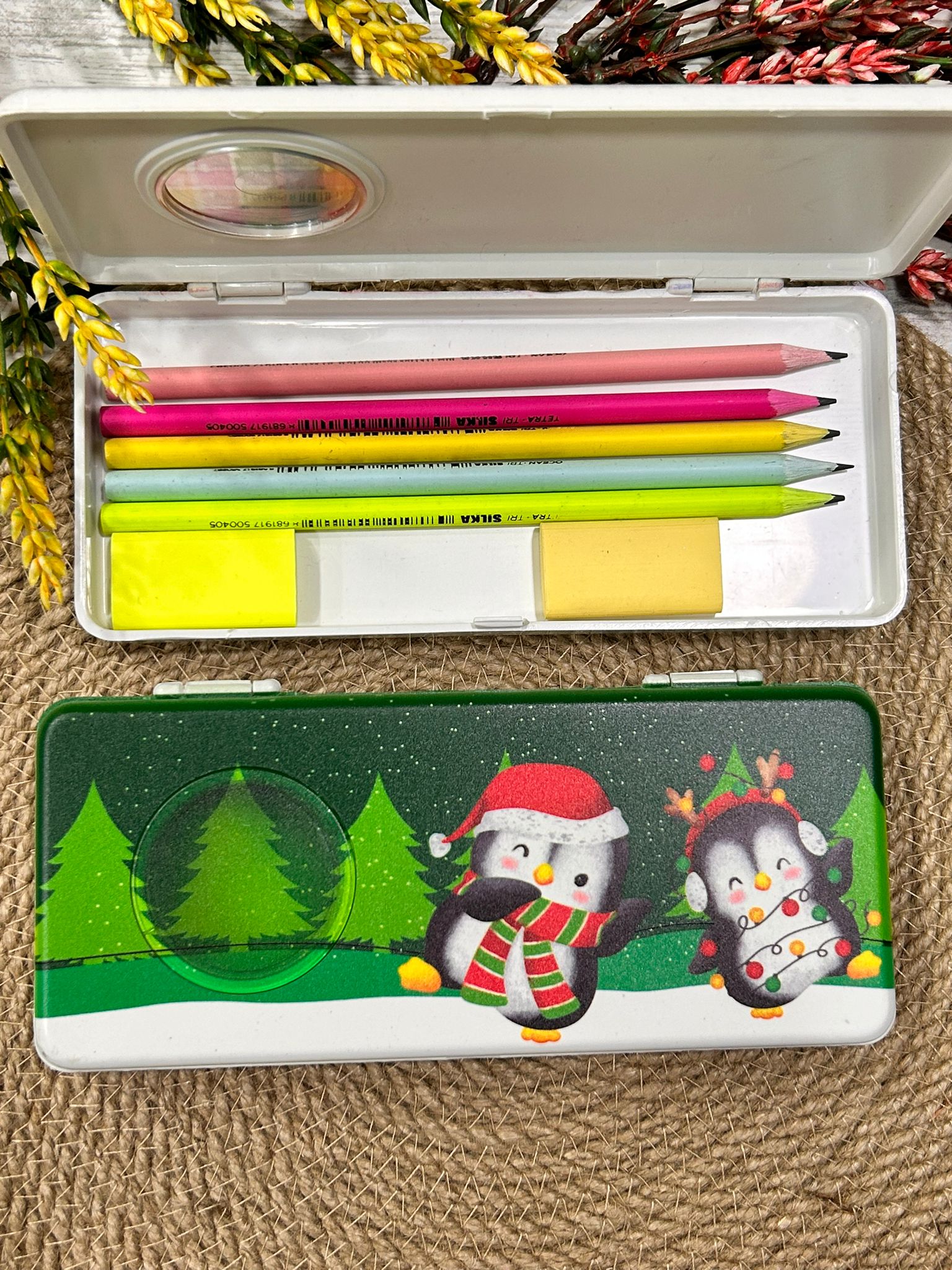 NOEL-YENİ YIL TEMALI PLASTİK KALEMLİK