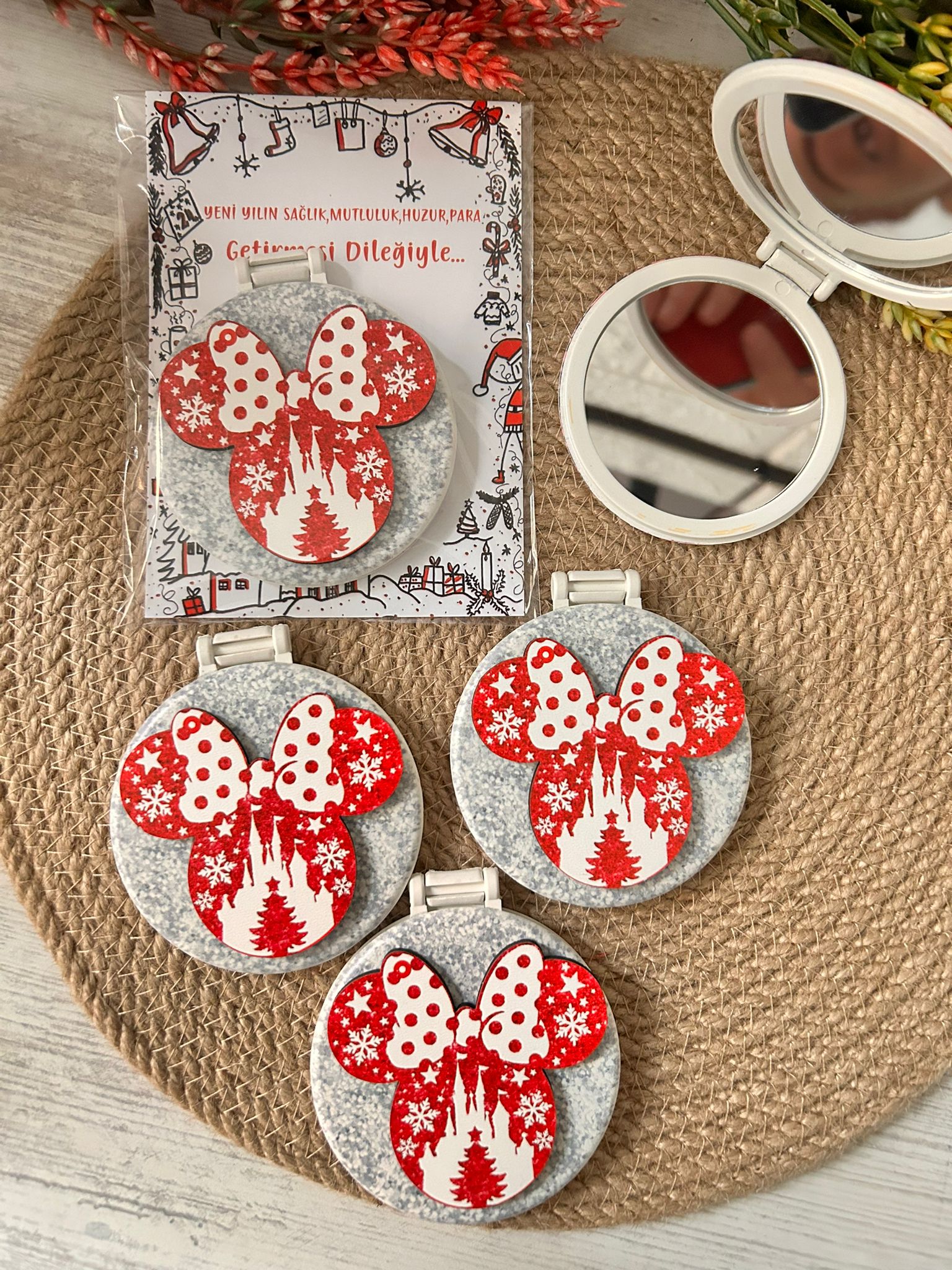 Ahşap Figürlü Ayna Mickey
