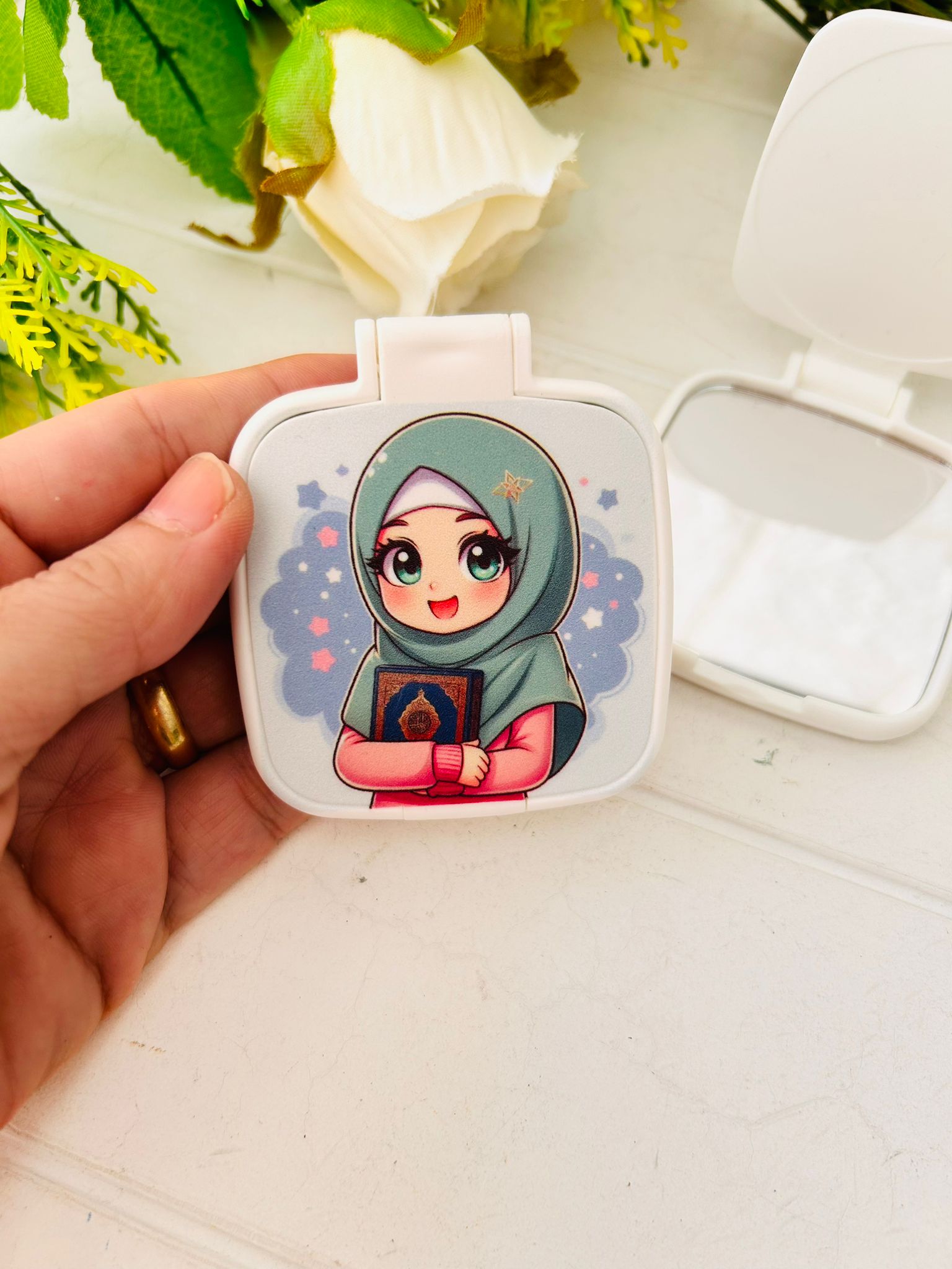 Kuran Okuyorum Temalı Kare Pleksi Ayna