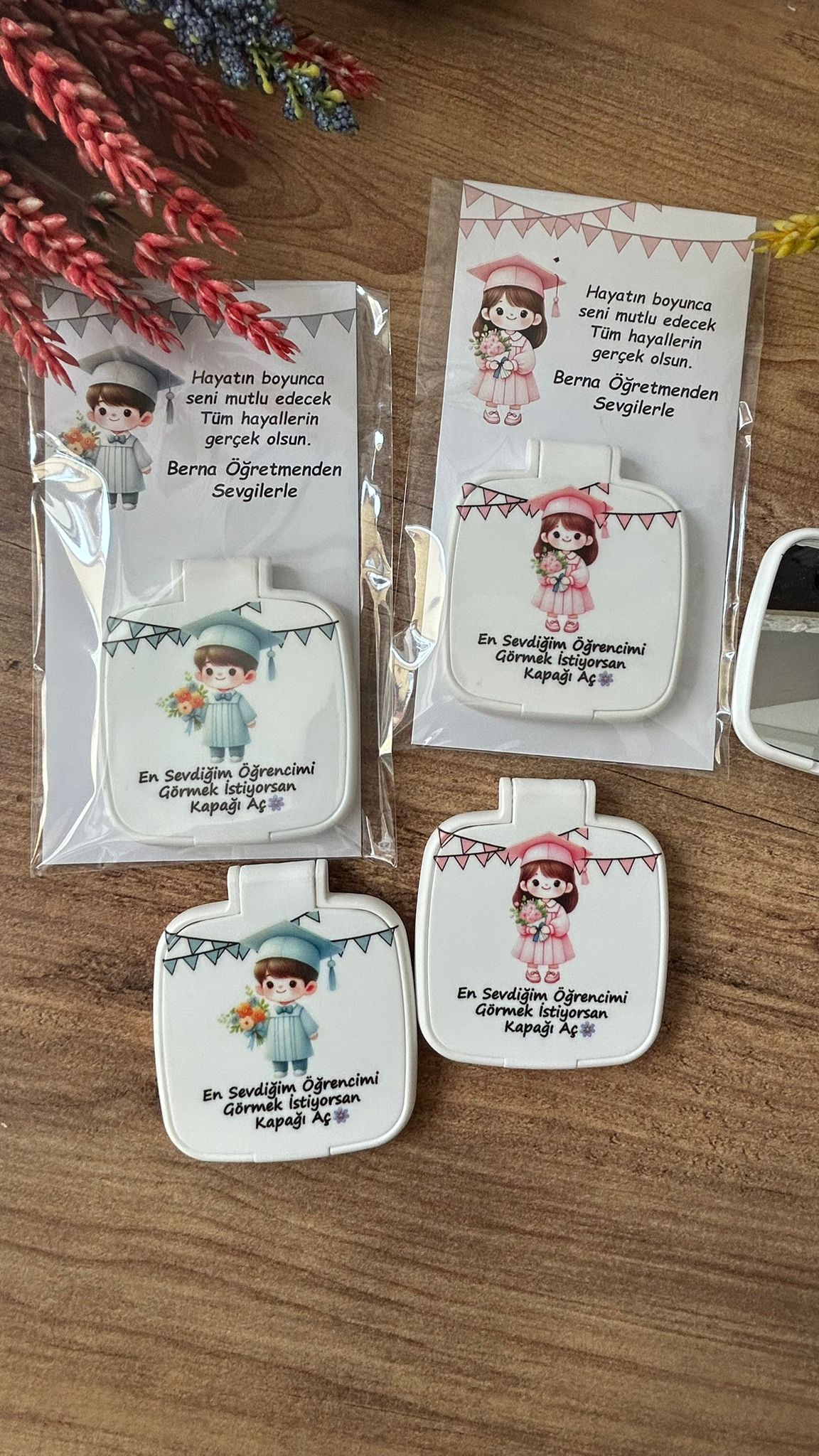 Mezuniyet Temalı Kare Pleksi Ayna