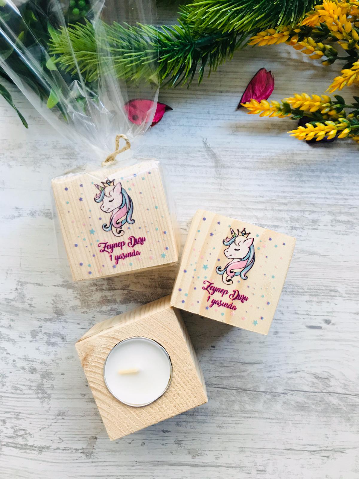 Unicorn Temalı Ahşap Mumluk
