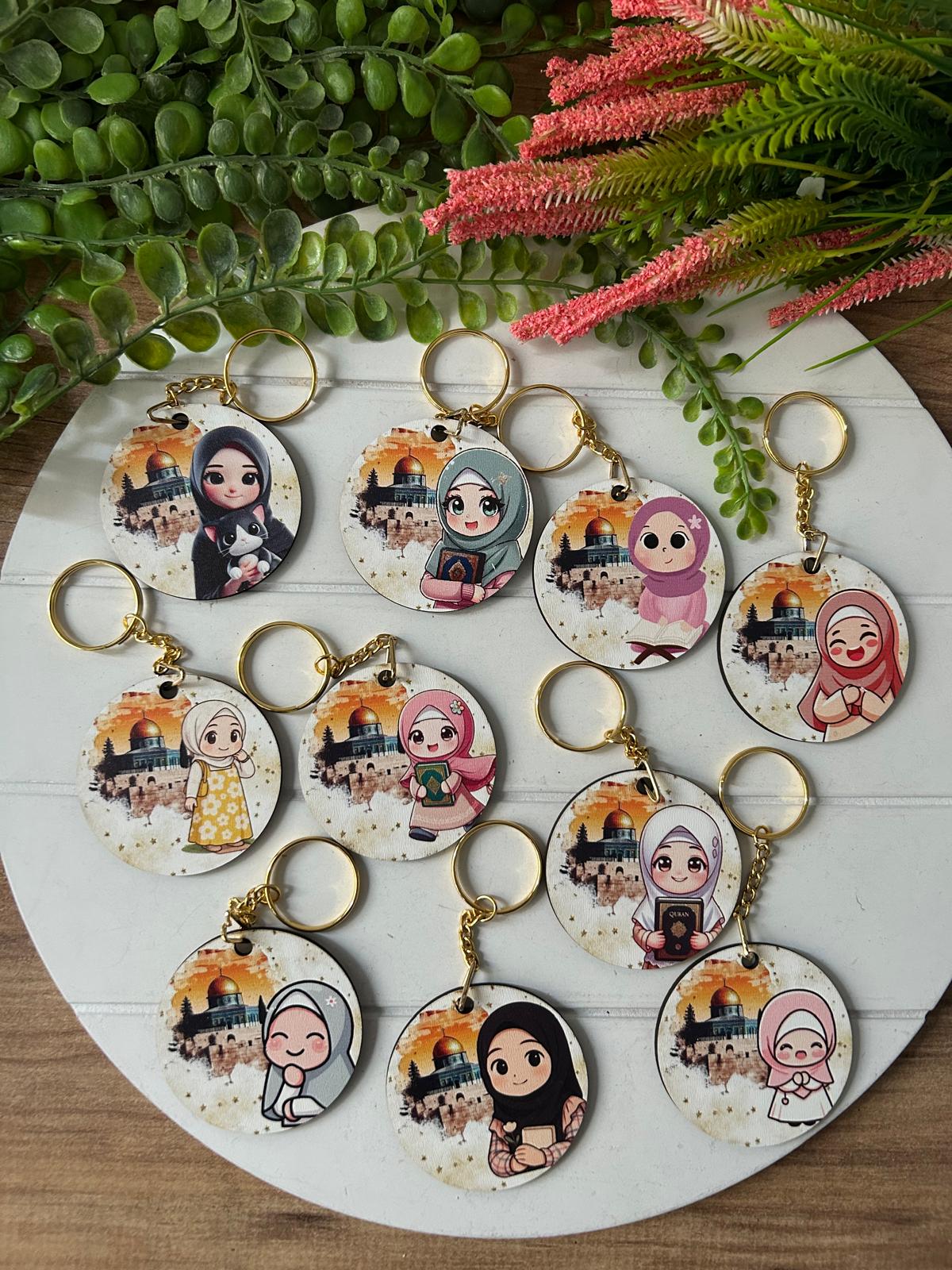 Kuran Okuyorum Temalı Ahşap Anahtarlık (Karışık  Yollanır )
