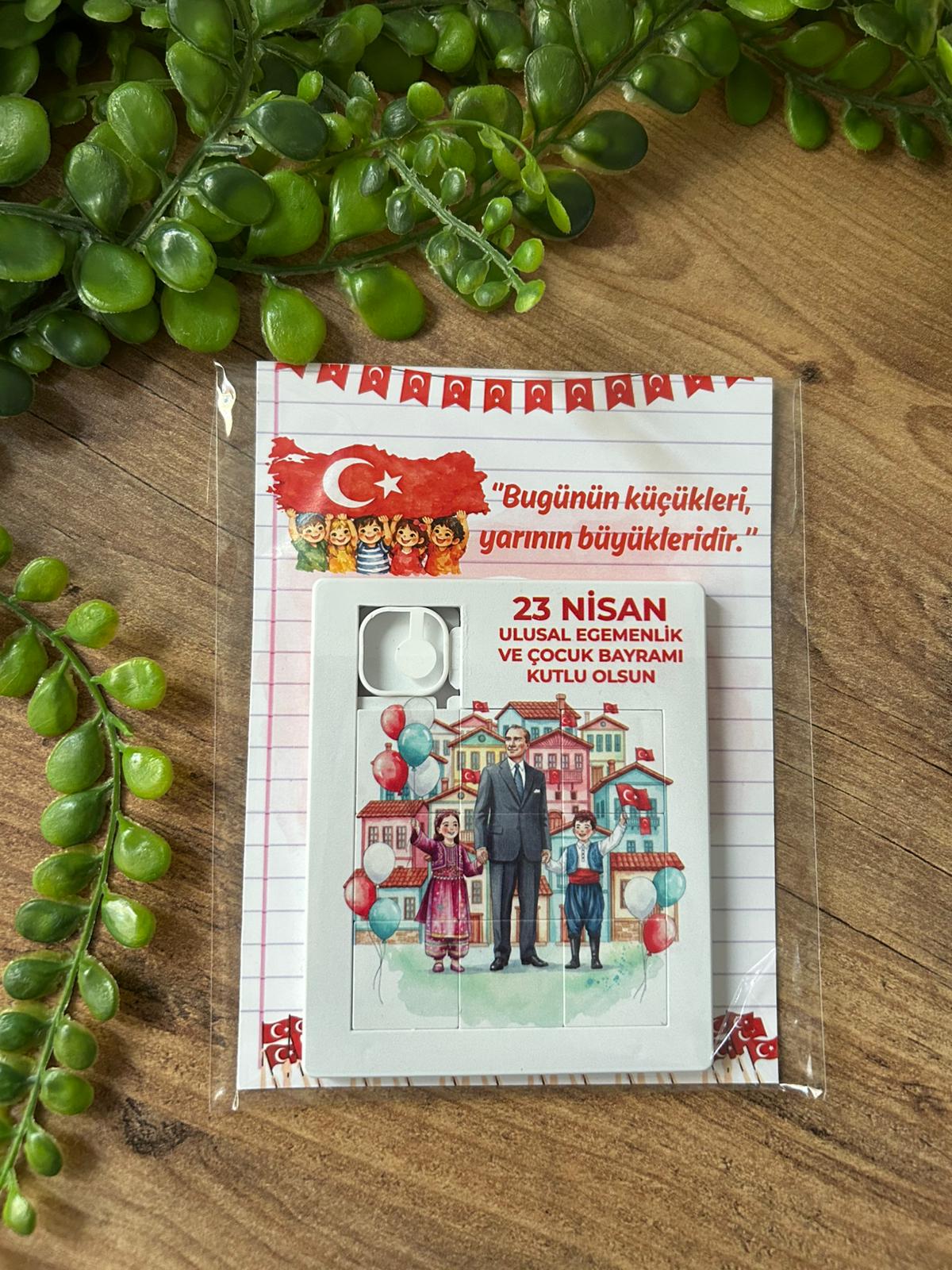 23 Nisan Temalı Eğitici Çocuk Puzzle 9 Parça  - Milli Bayram Hatırası