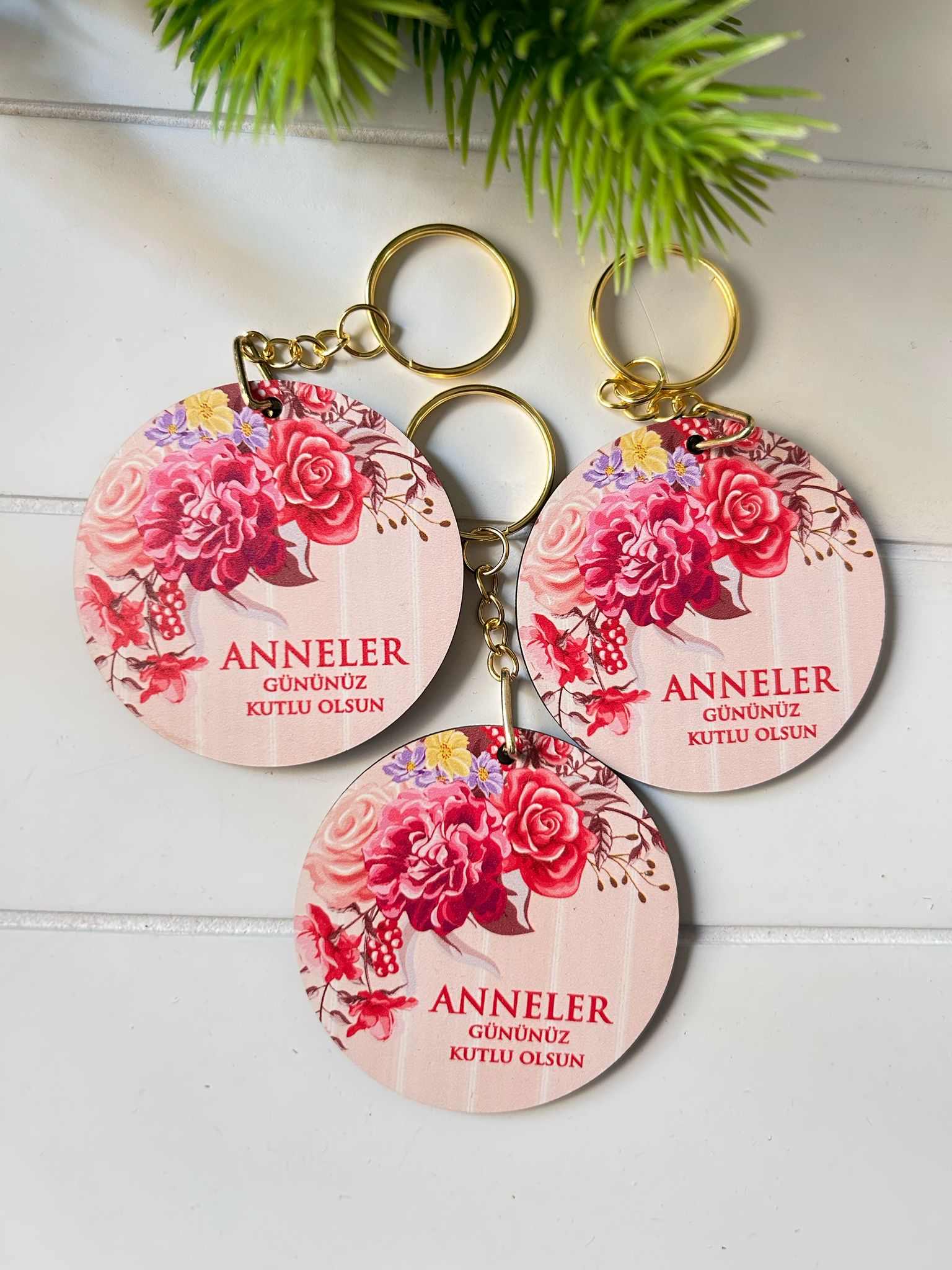 Anneler Günü-Kadınlar Günü  Ahşap Anahtarlık