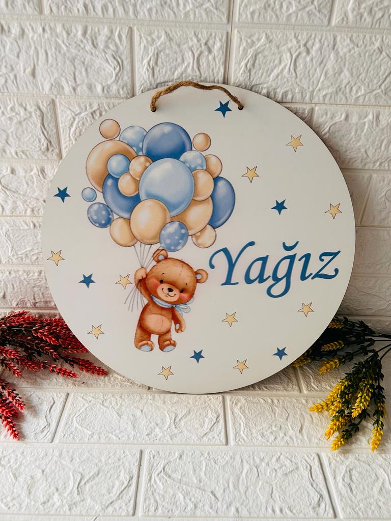 38 cm Ahşap Kapı Süsü-Balon Tutan Ayıcık Temalı