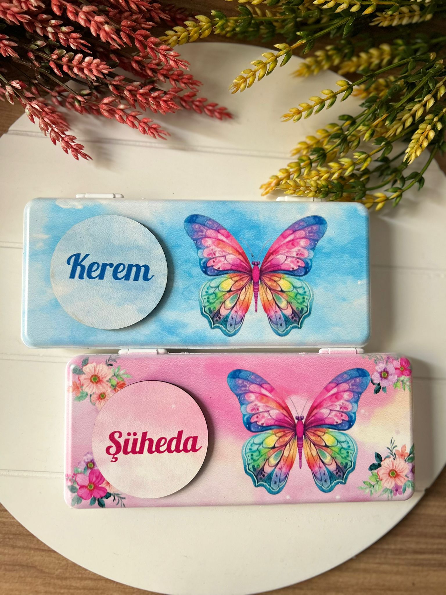 KELEBEK TEMALI PLASTİK  KALEMLİK
