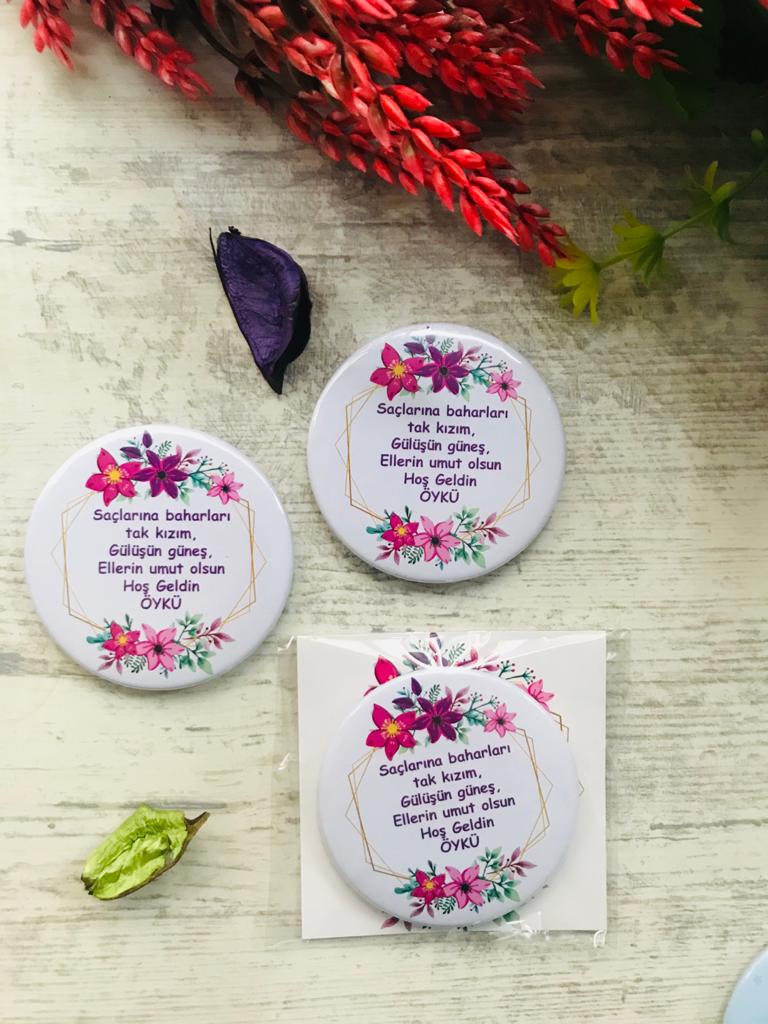 Kız Çocuk Açacak Magnet Çiçek Temalı
