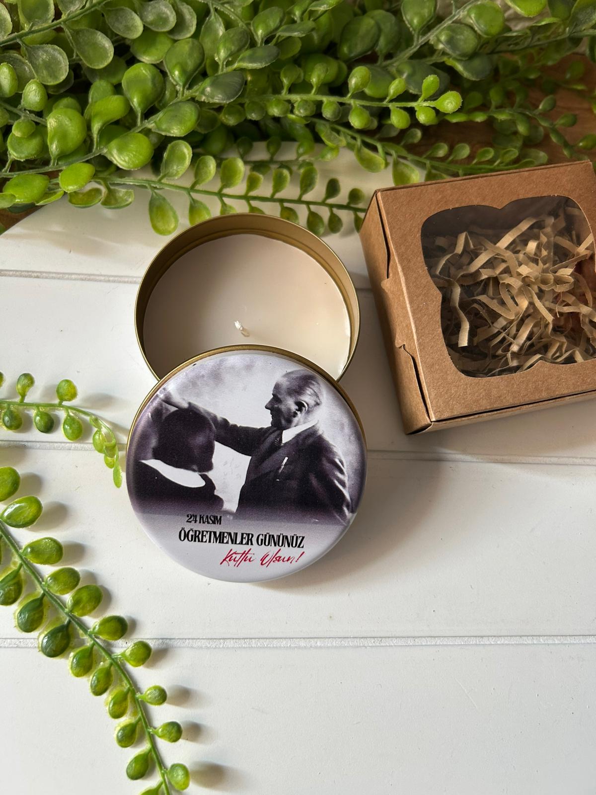 Atatürk-Öğretmenler Günü  Mumlu  Mini Metal Kutu
