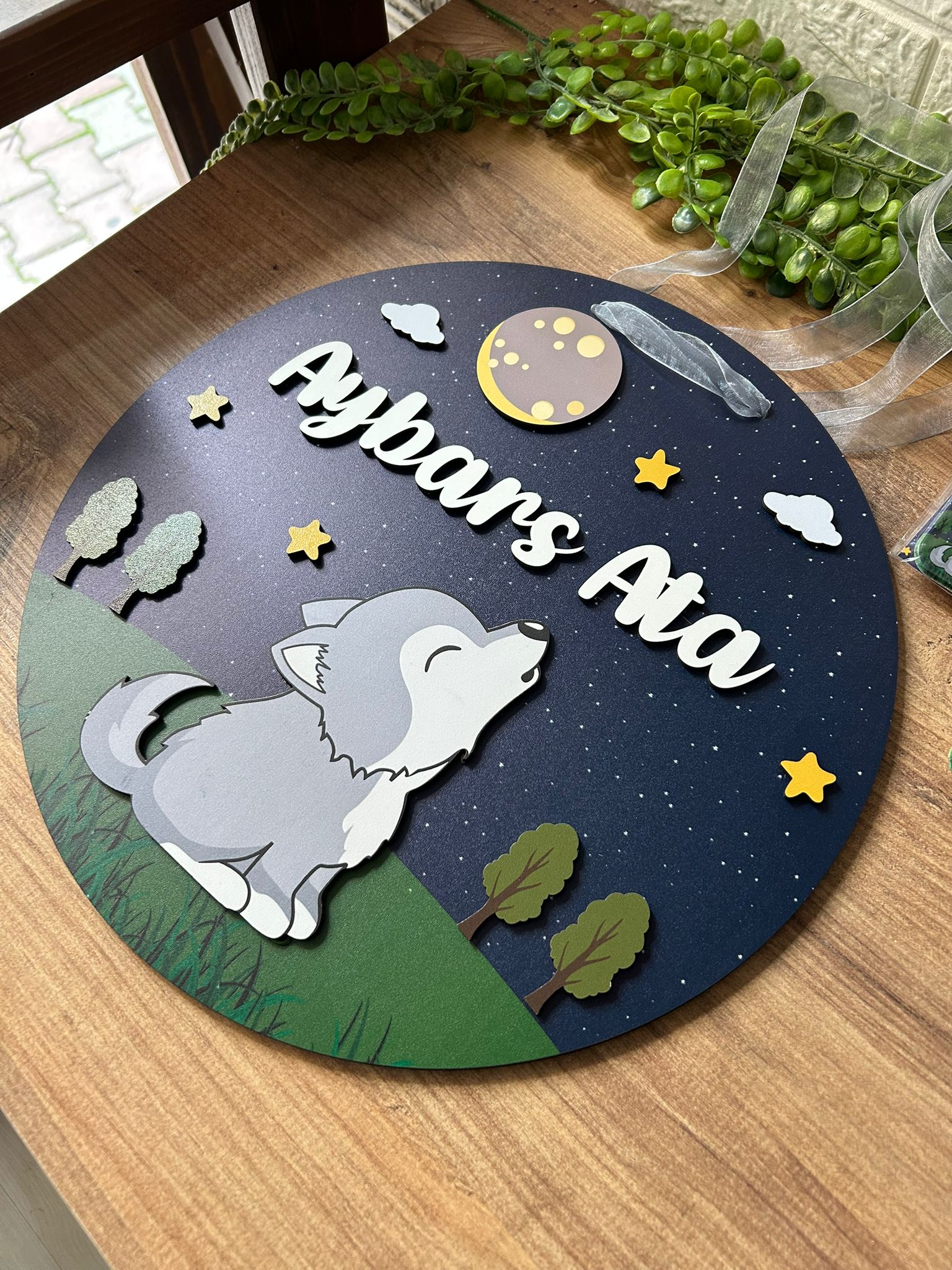 Kabartma Figürlü  KURT  Temalı 30 cm Ahşap Kapı Süsü