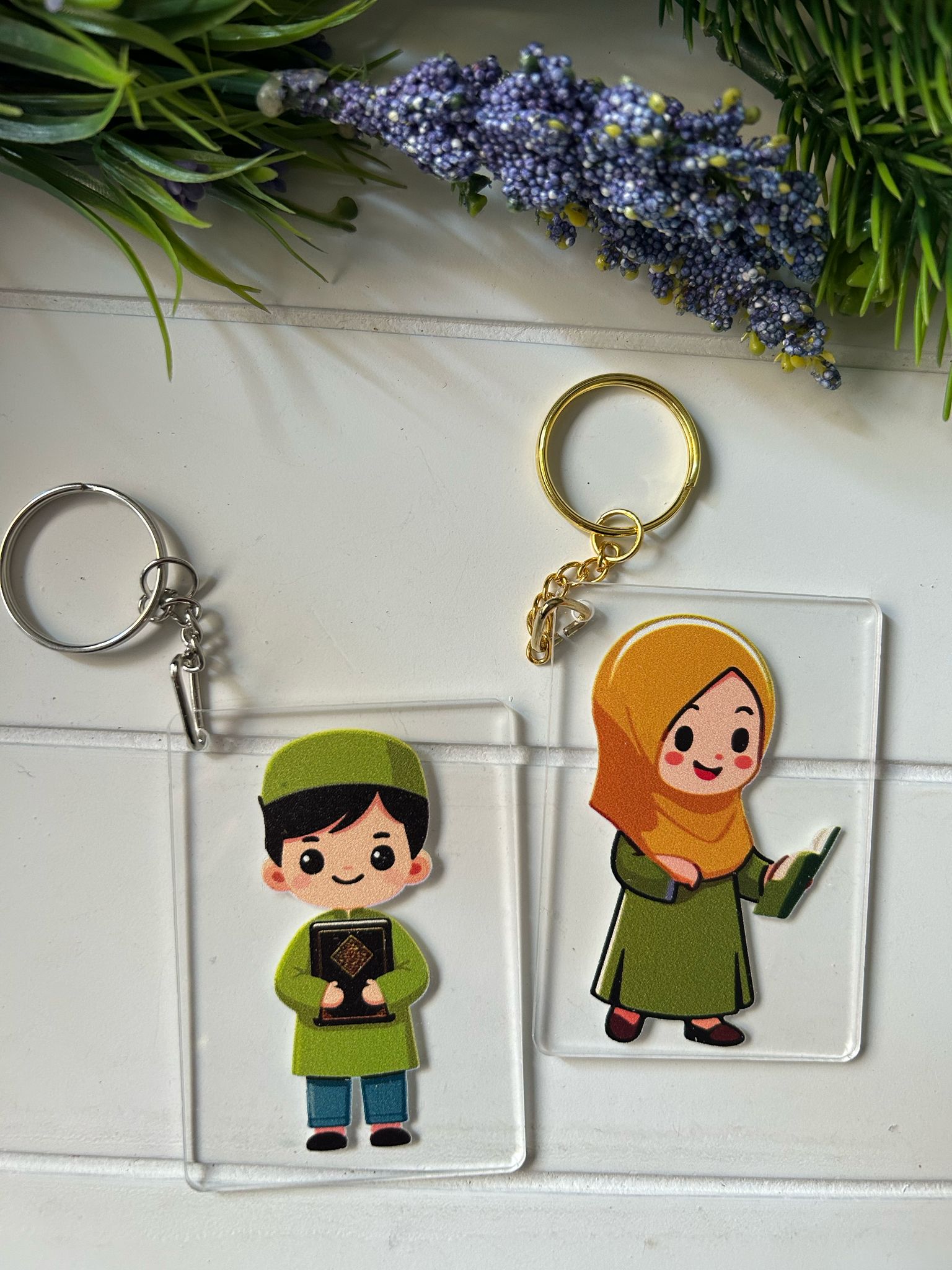 Kuran Okuyorum  5x7 cm Pleksi Anahtarlık
