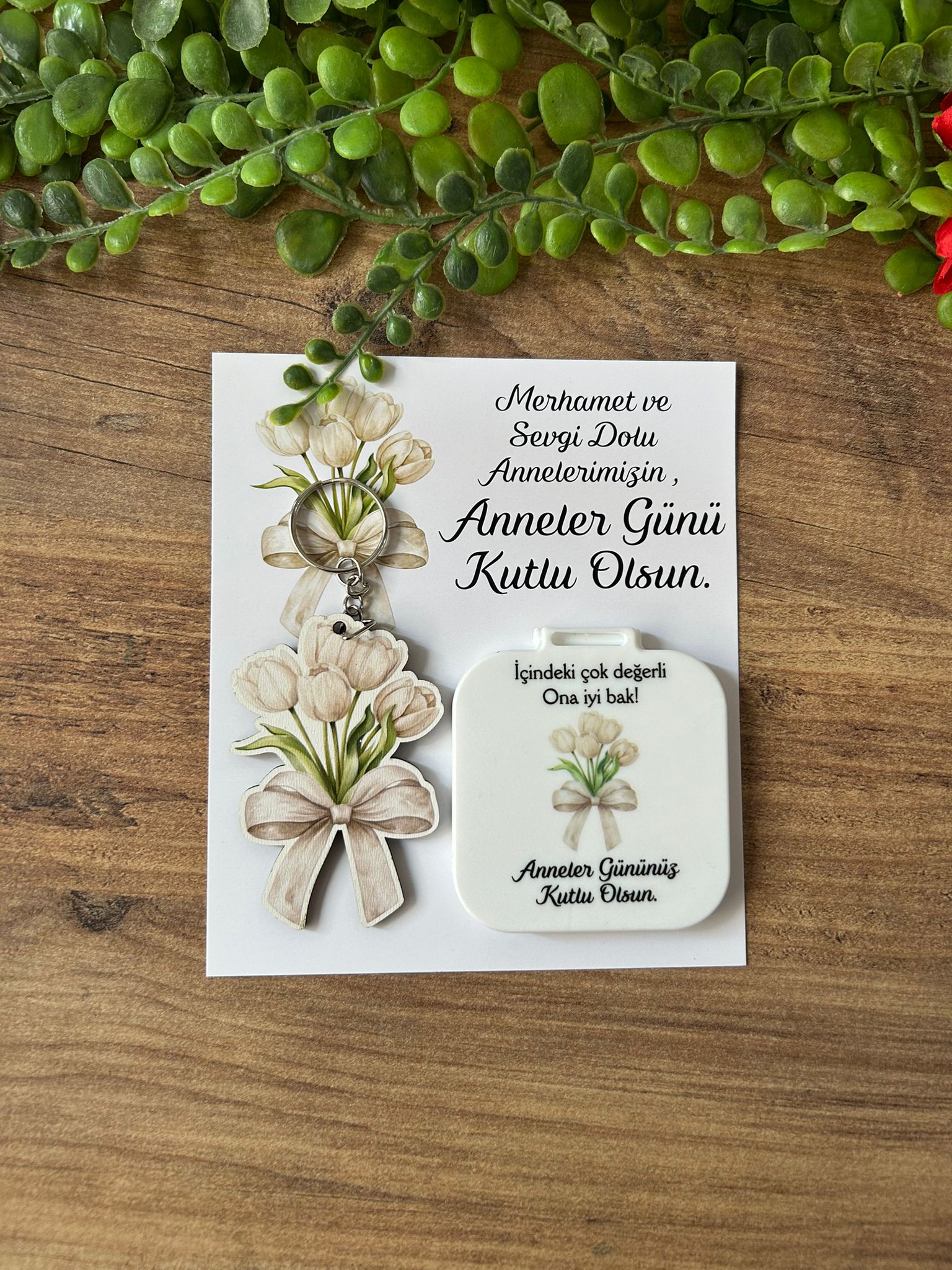 Anneye Özel Ayna + Lale Anahtarlık Set