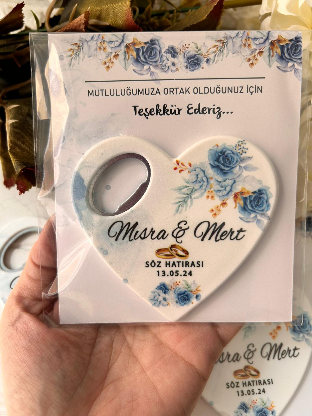 Mavi Çiçekli Temalı Kalp Magnet