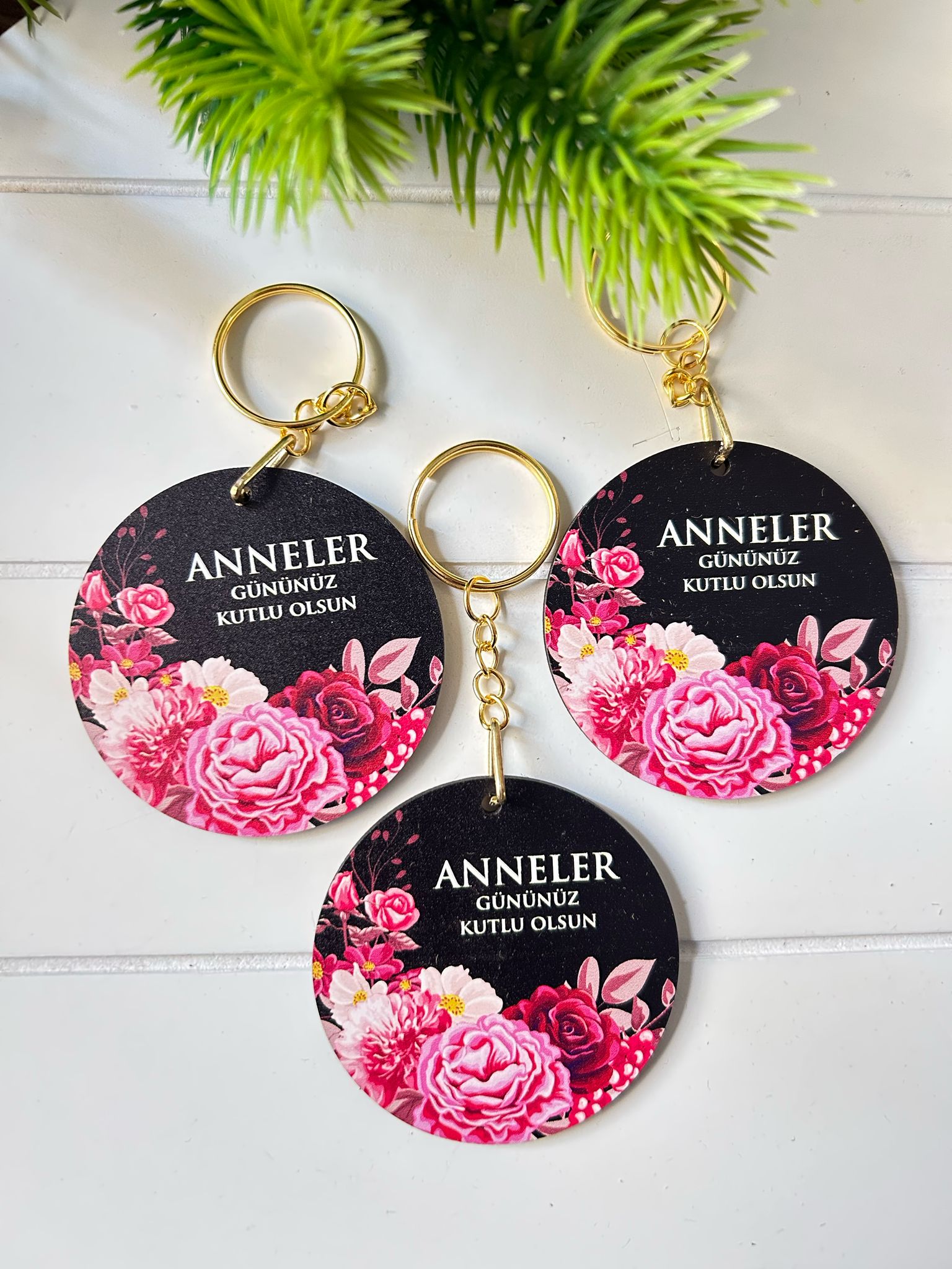 Anneler Günü-Kadınlar Günü  Ahşap Anahtarlık